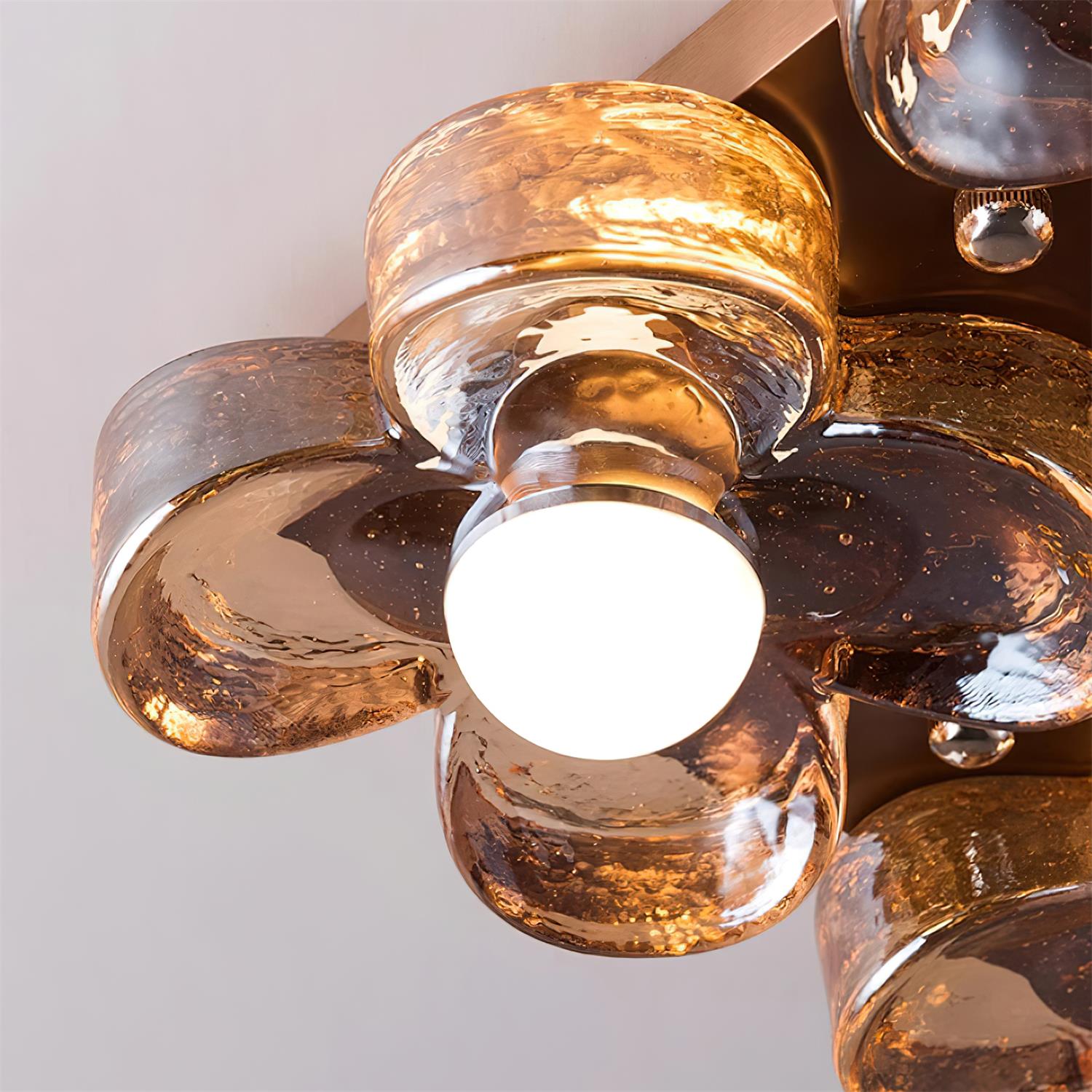 Lampe Plafond avec Pétales de Trèfle en Verre Ambre et Laiton Style Scandinave - Neutralighting