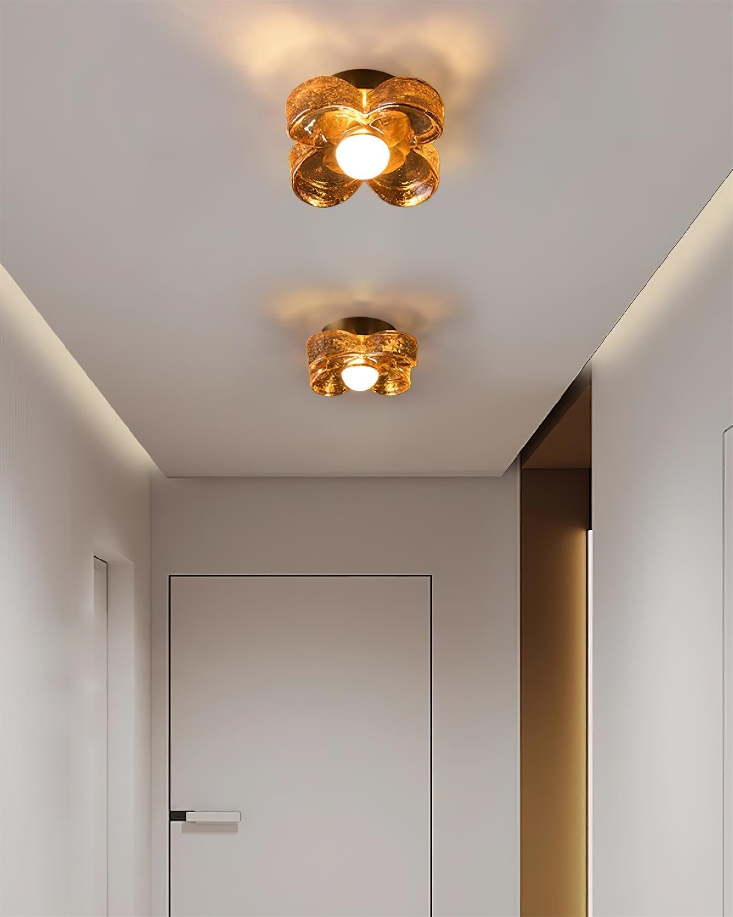 Lampe Plafond avec Pétales de Trèfle en Verre Ambre et Laiton Style Scandinave - Neutralighting