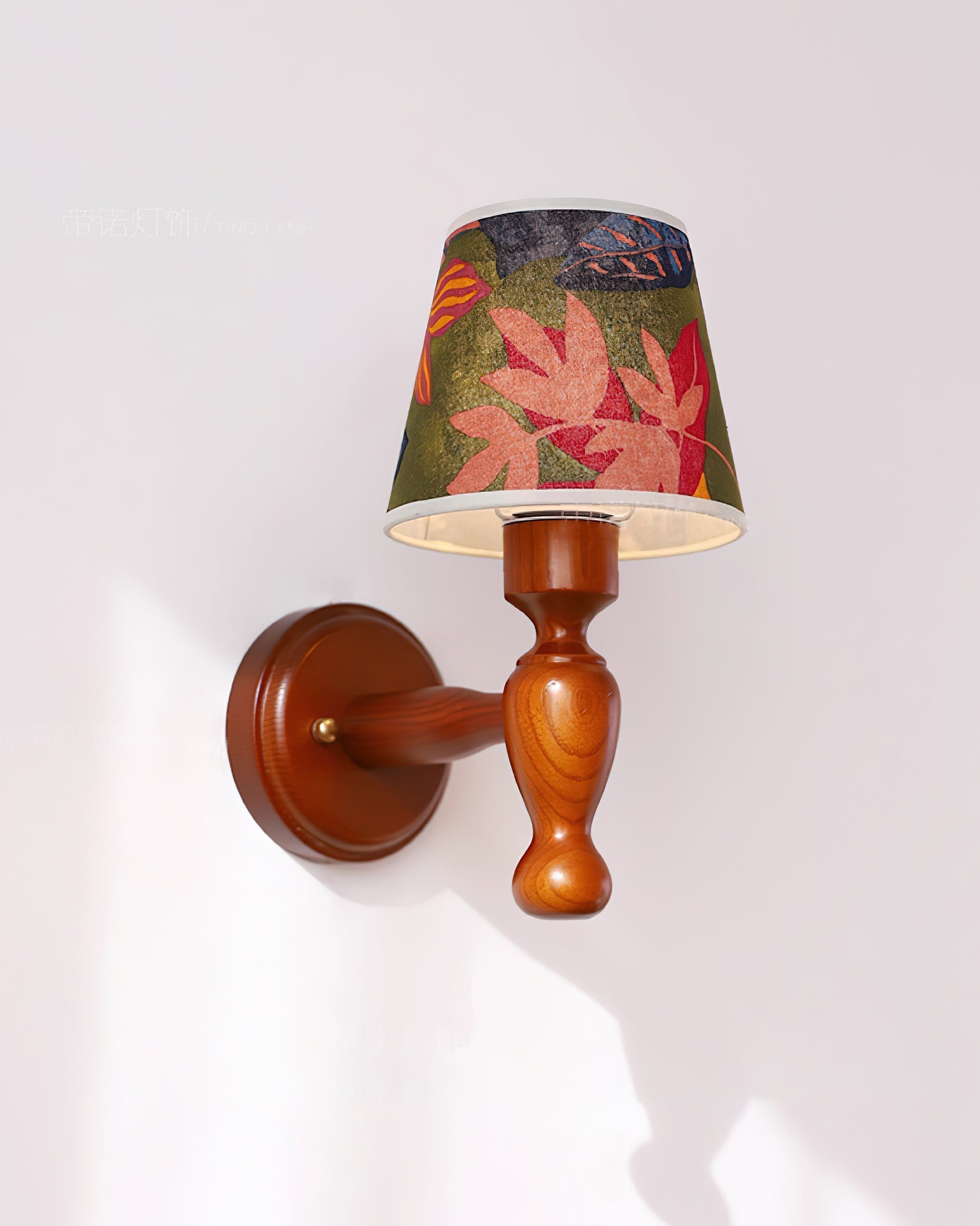 Mapleleaf Applique Murale Élégante en Verre et Bois - Neutralighting