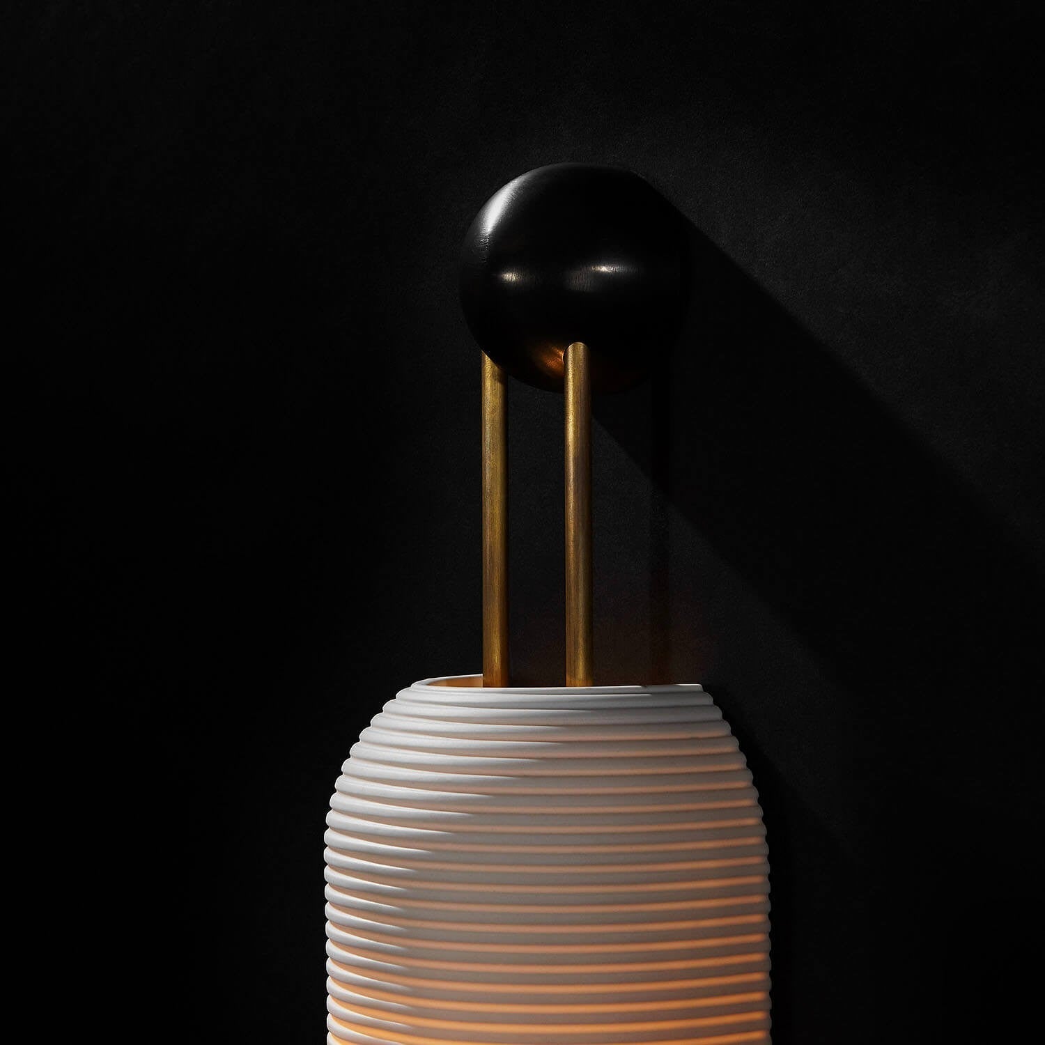 Zelaeora Lampe Murale Lantern Sconce en Métal et Verre Moderne Minimaliste - Neutralighting