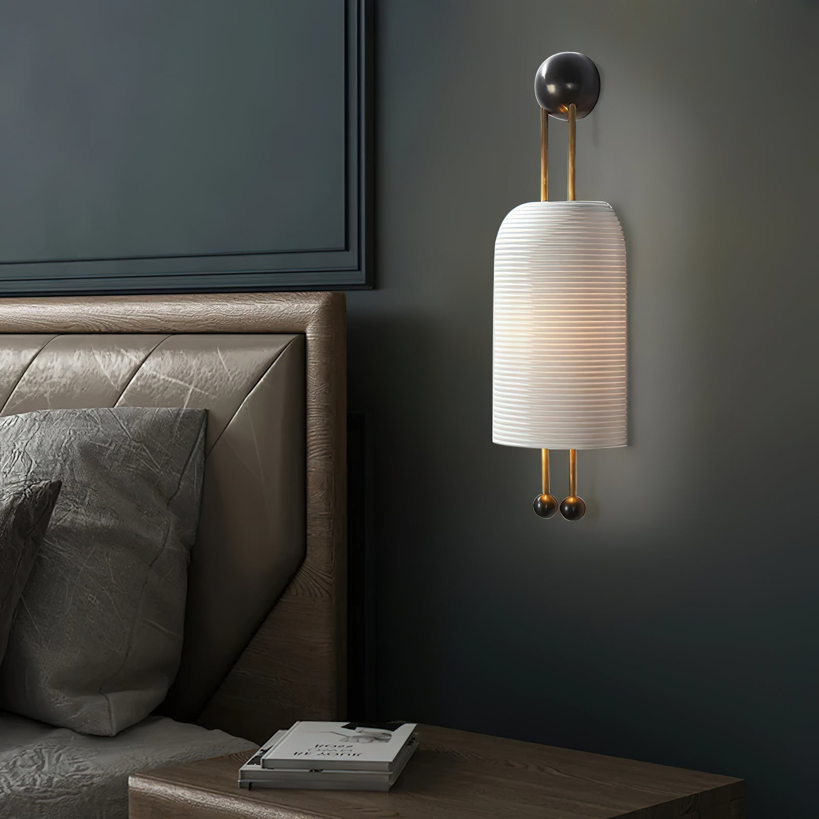 Zelaeora Lampe Murale Lantern Sconce en Métal et Verre Moderne Minimaliste - Neutralighting