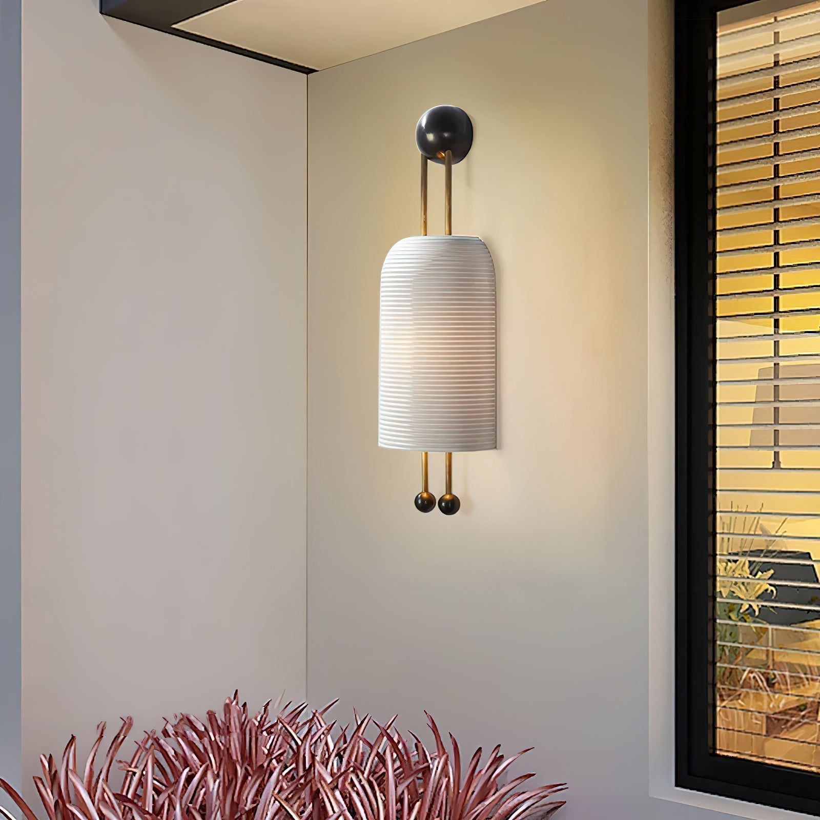 Zelaeora Lampe Murale Lantern Sconce en Métal et Verre Moderne Minimaliste - Neutralighting