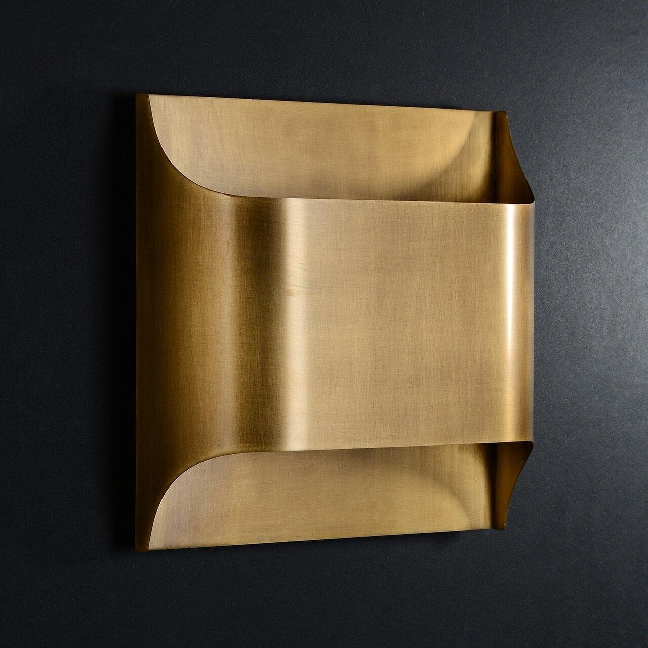 Hardy Applique Murale d'Art Nordic en Laiton - Neutralighting