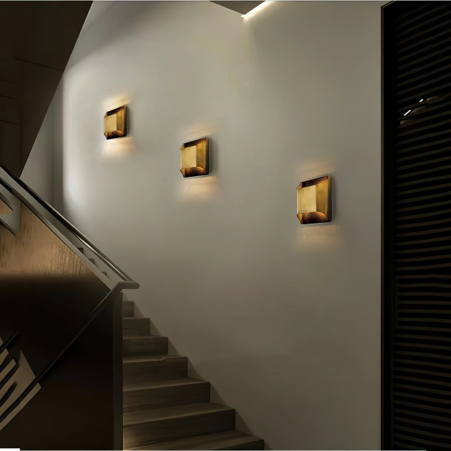 Hardy Applique Murale d'Art Nordic en Laiton - Neutralighting
