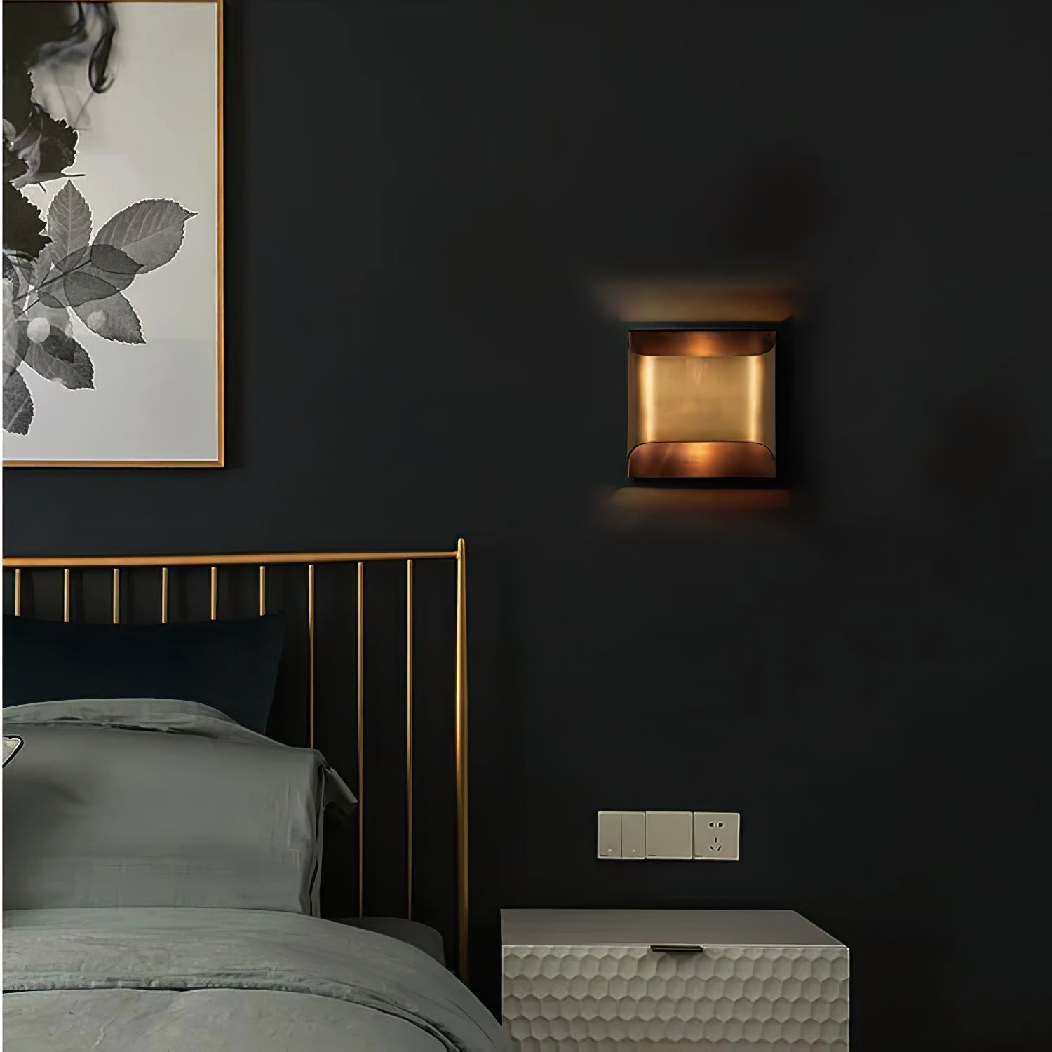 Hardy Applique Murale d'Art Nordic en Laiton - Neutralighting