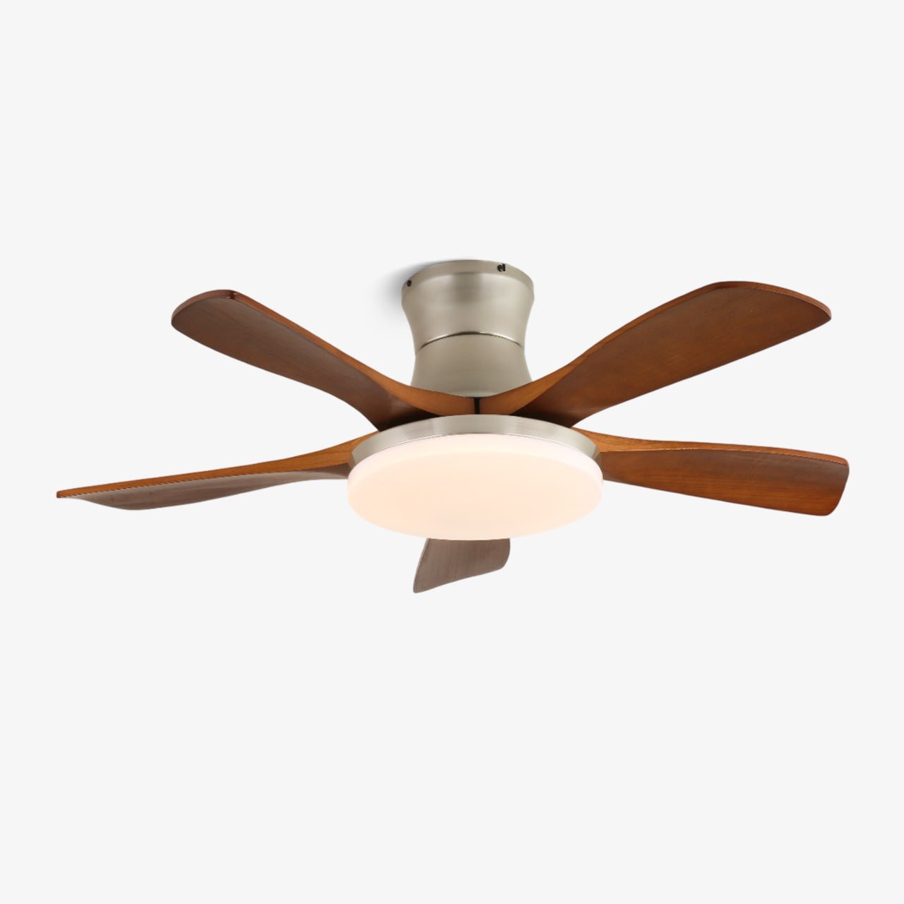 Vue latérale du ventilateur de plafond luminaire Brevo, montrant son profil mince.