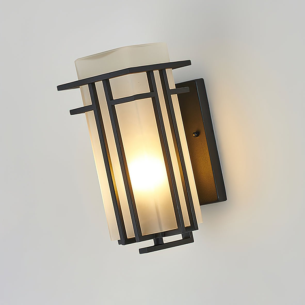 Linden Outdoor Wall Lamp - Blowlighting