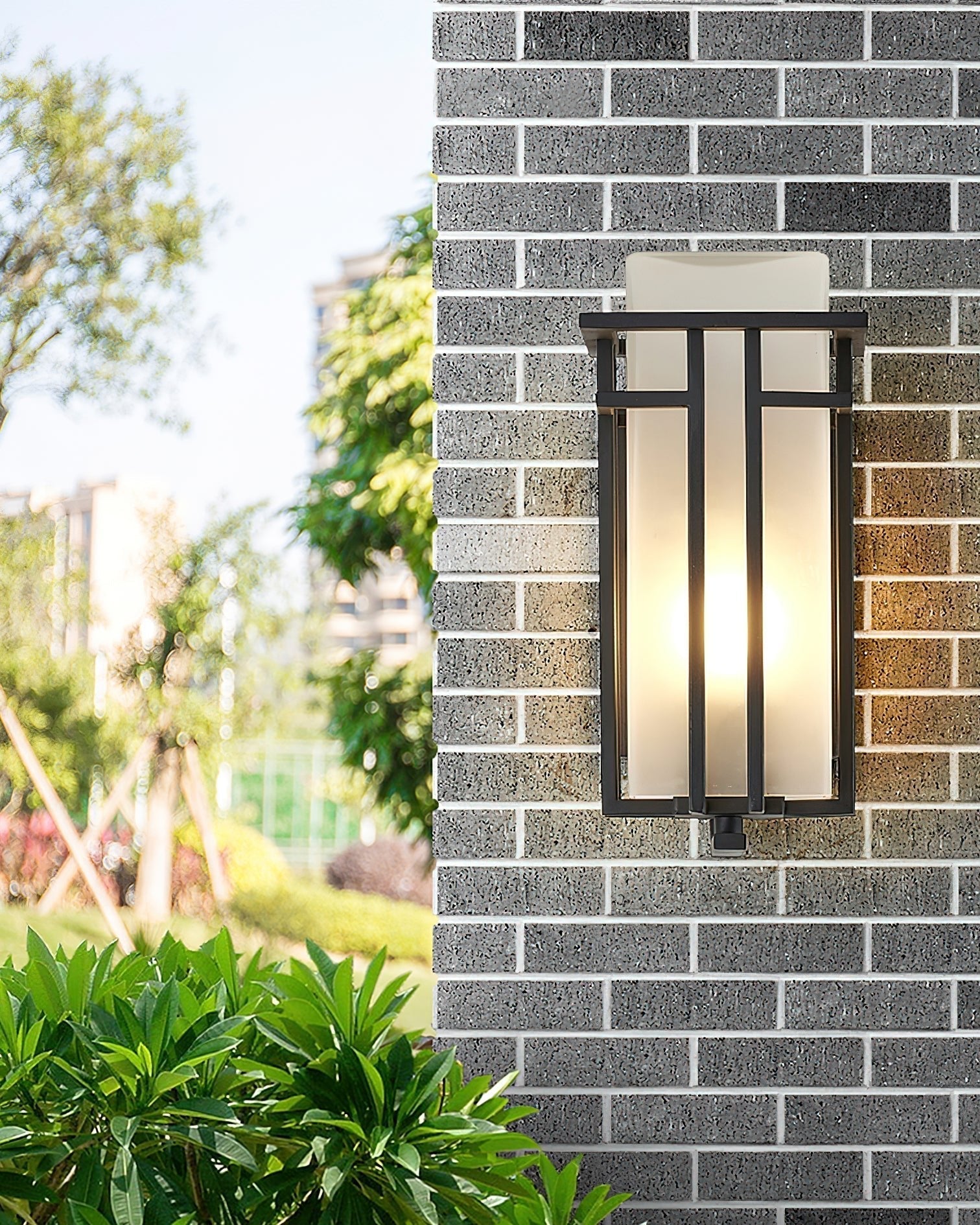 Linden Outdoor Wall Lamp - Blowlighting