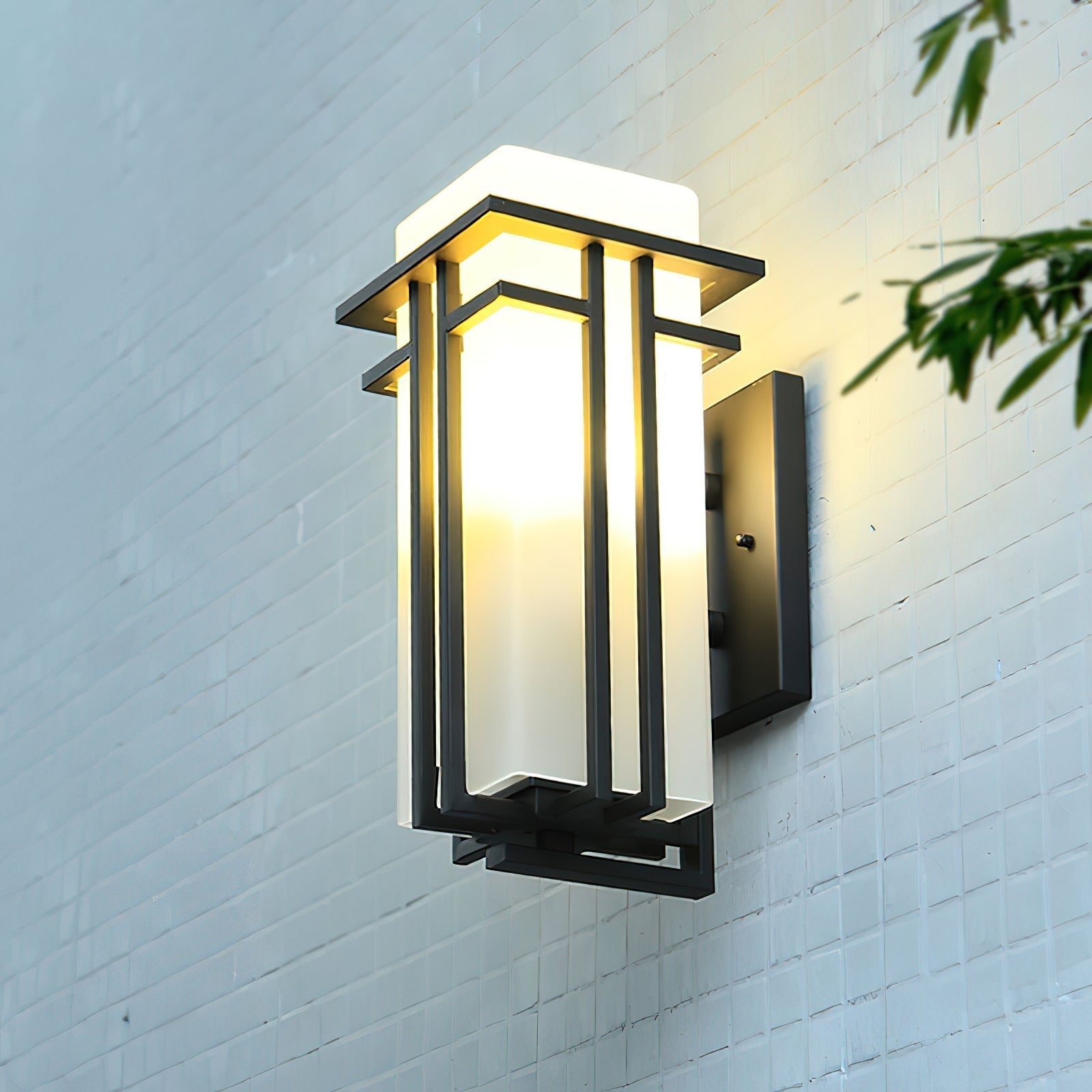 Linden Outdoor Wall Lamp - Blowlighting
