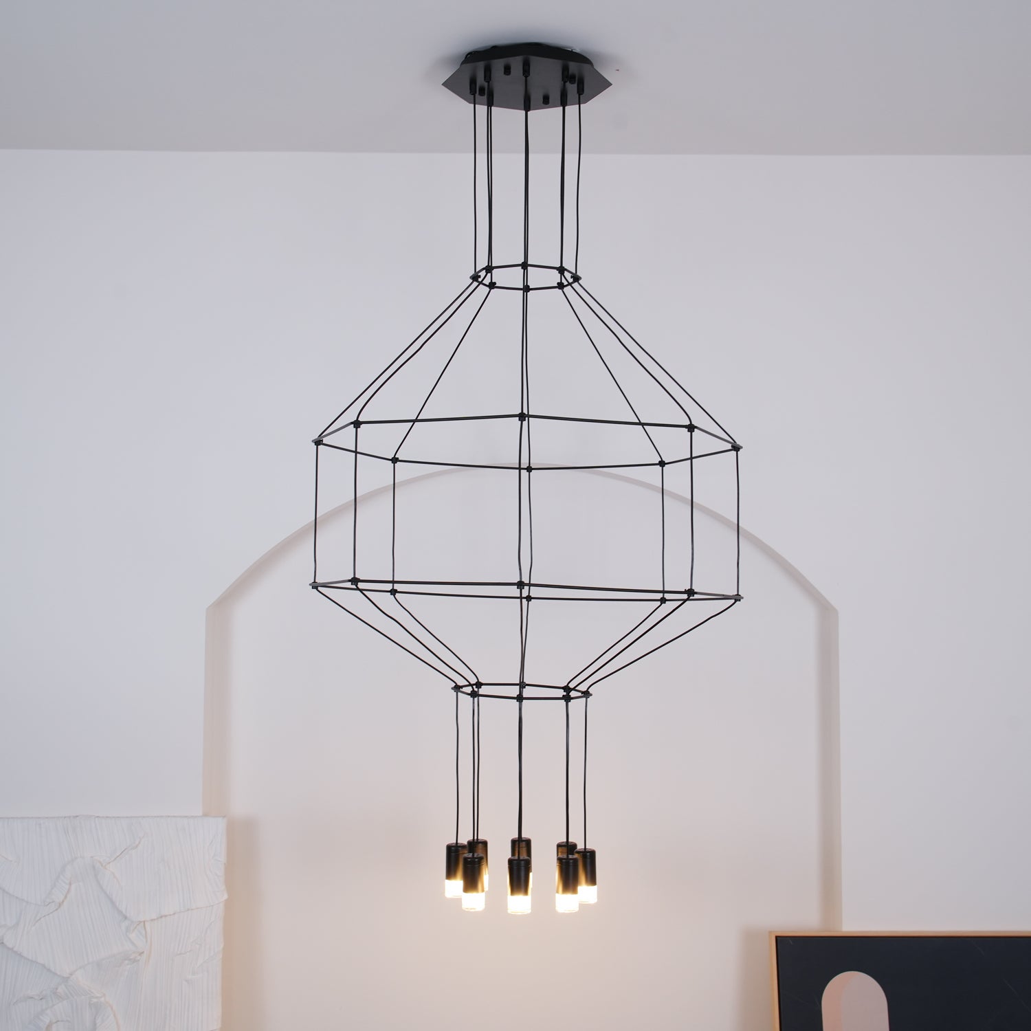 Lustra Chandelier Lignes Noir Structure Métallique LED - Neutralighting