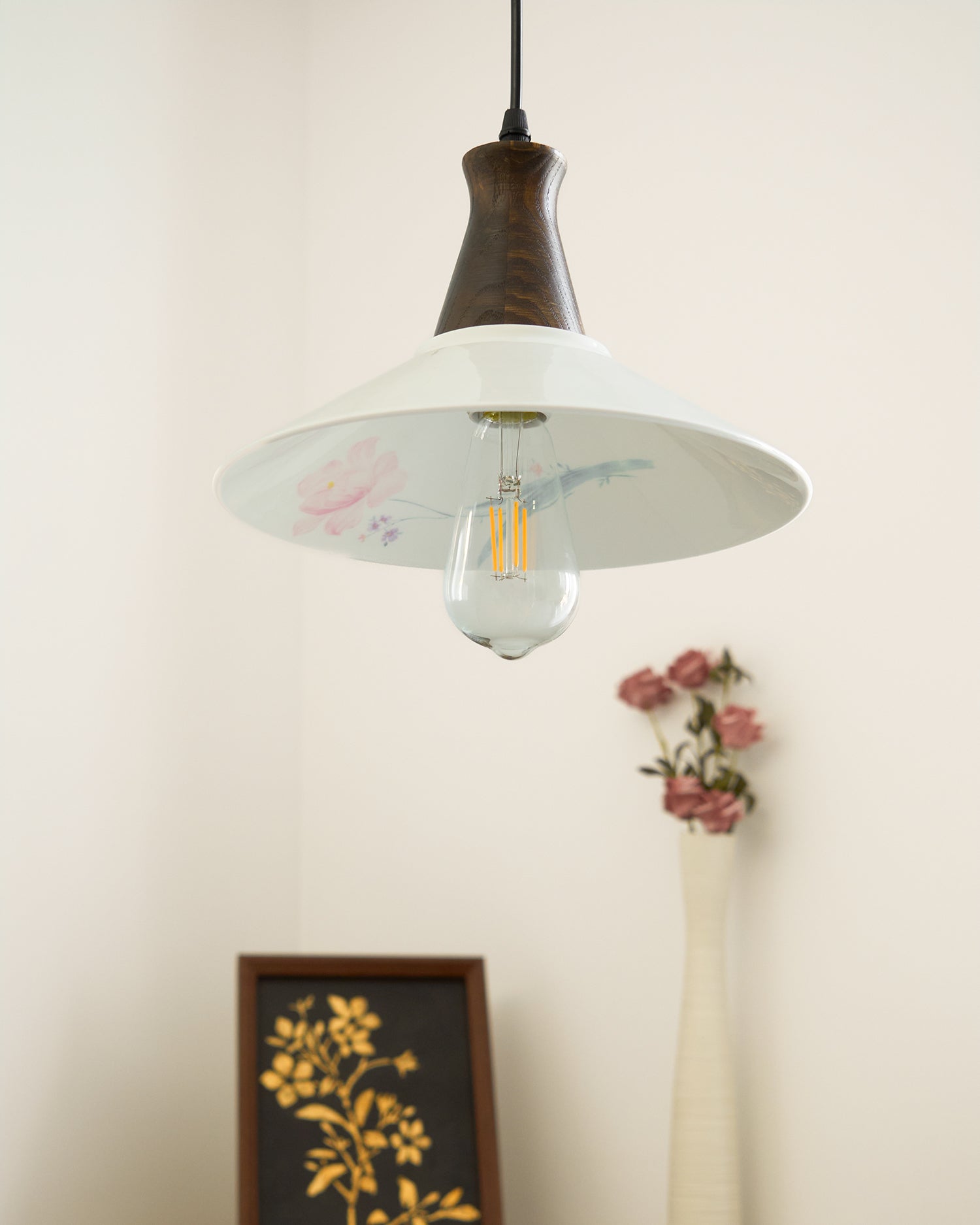 Linna Suspension Main Peint Florale Rustique - Neutralighting