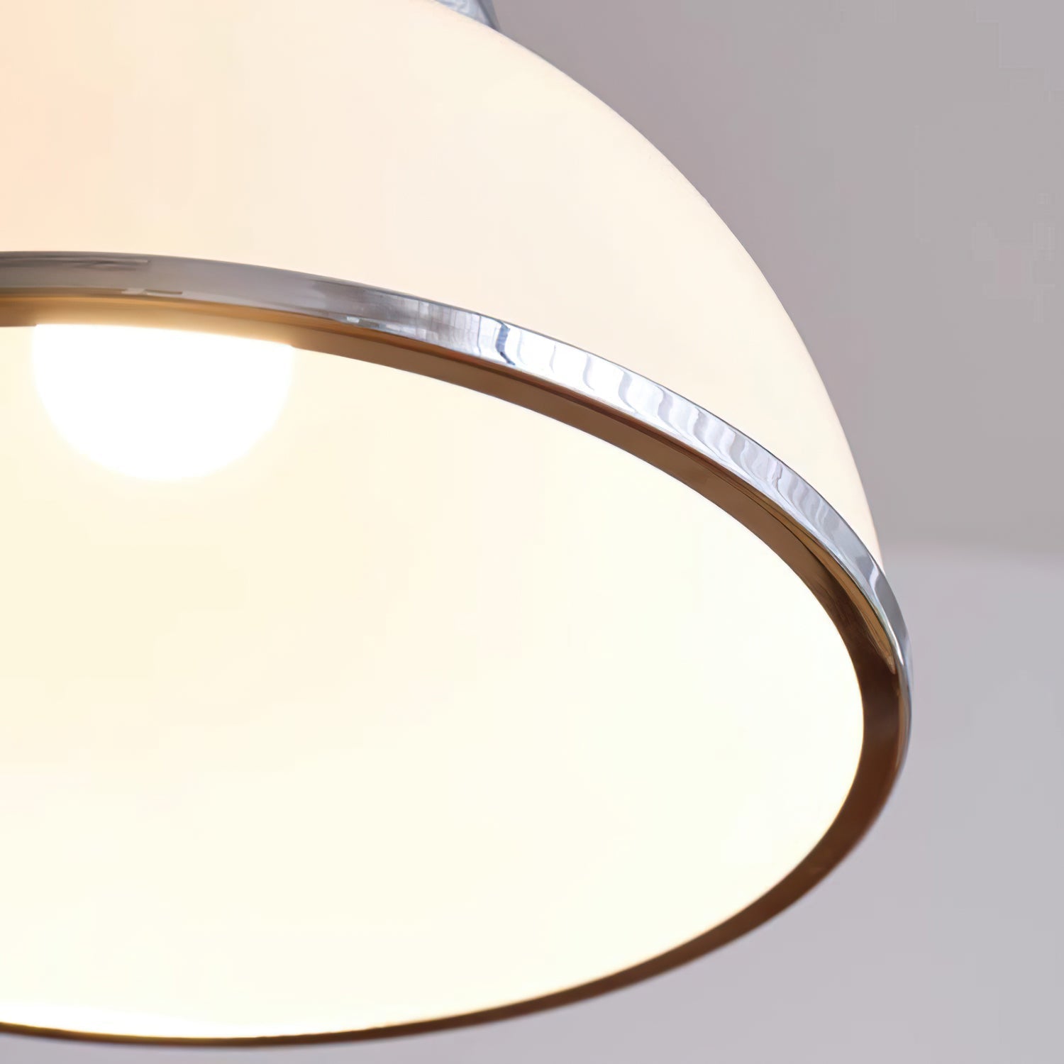Lita Suspension Lampe Dôme en Verre Bordure Chrome - Neutralighting