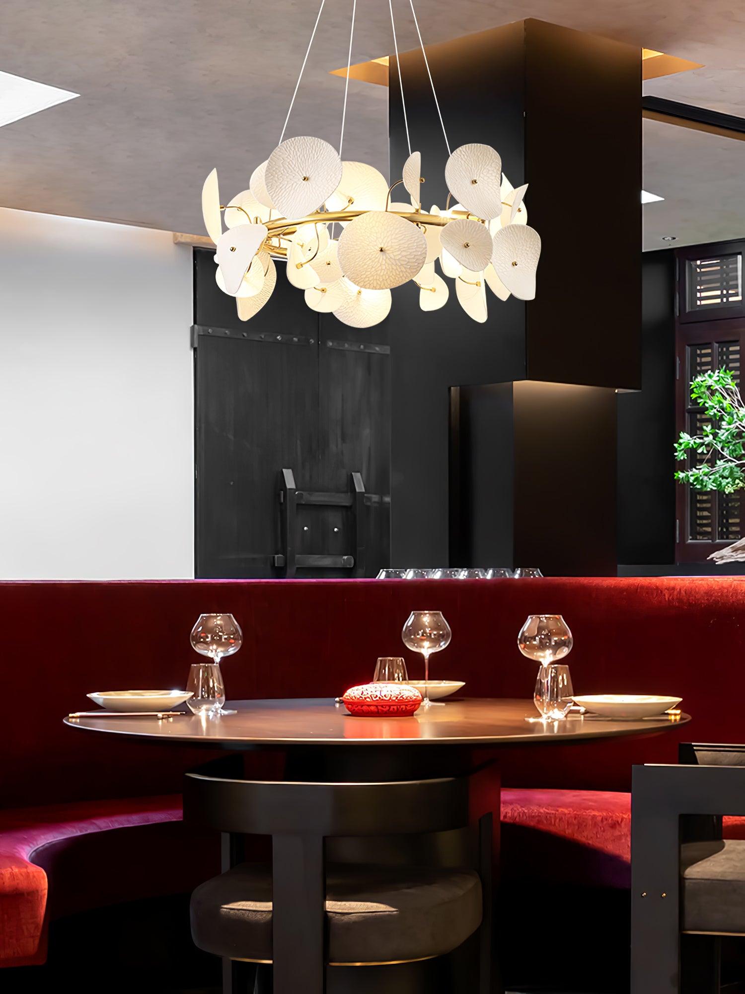 Virinira Lustre en céramique à pétales d'élégance moderne - Neutralighting