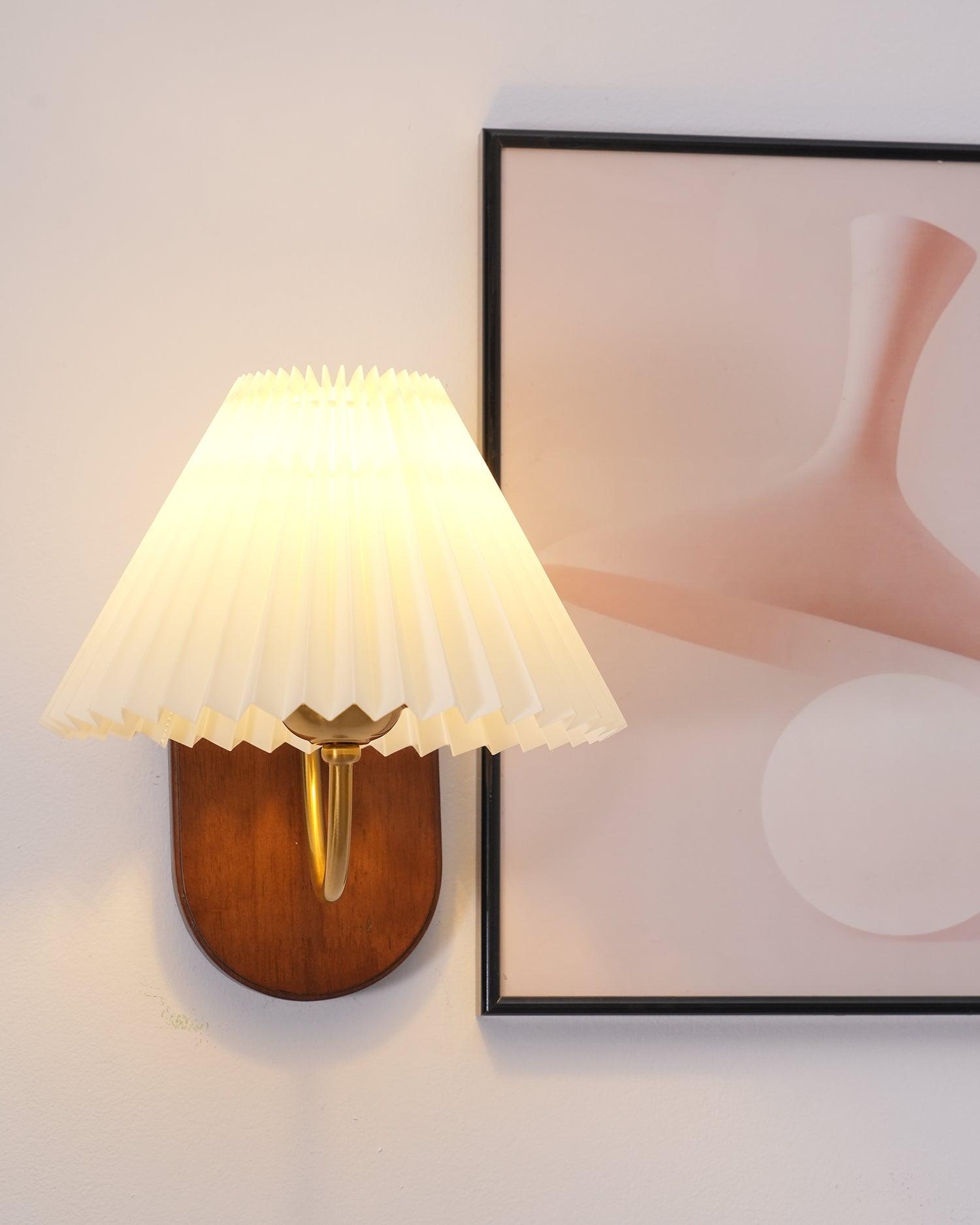 Solenne Vintage Pleated Shade Wall Lamp - Letslighting
