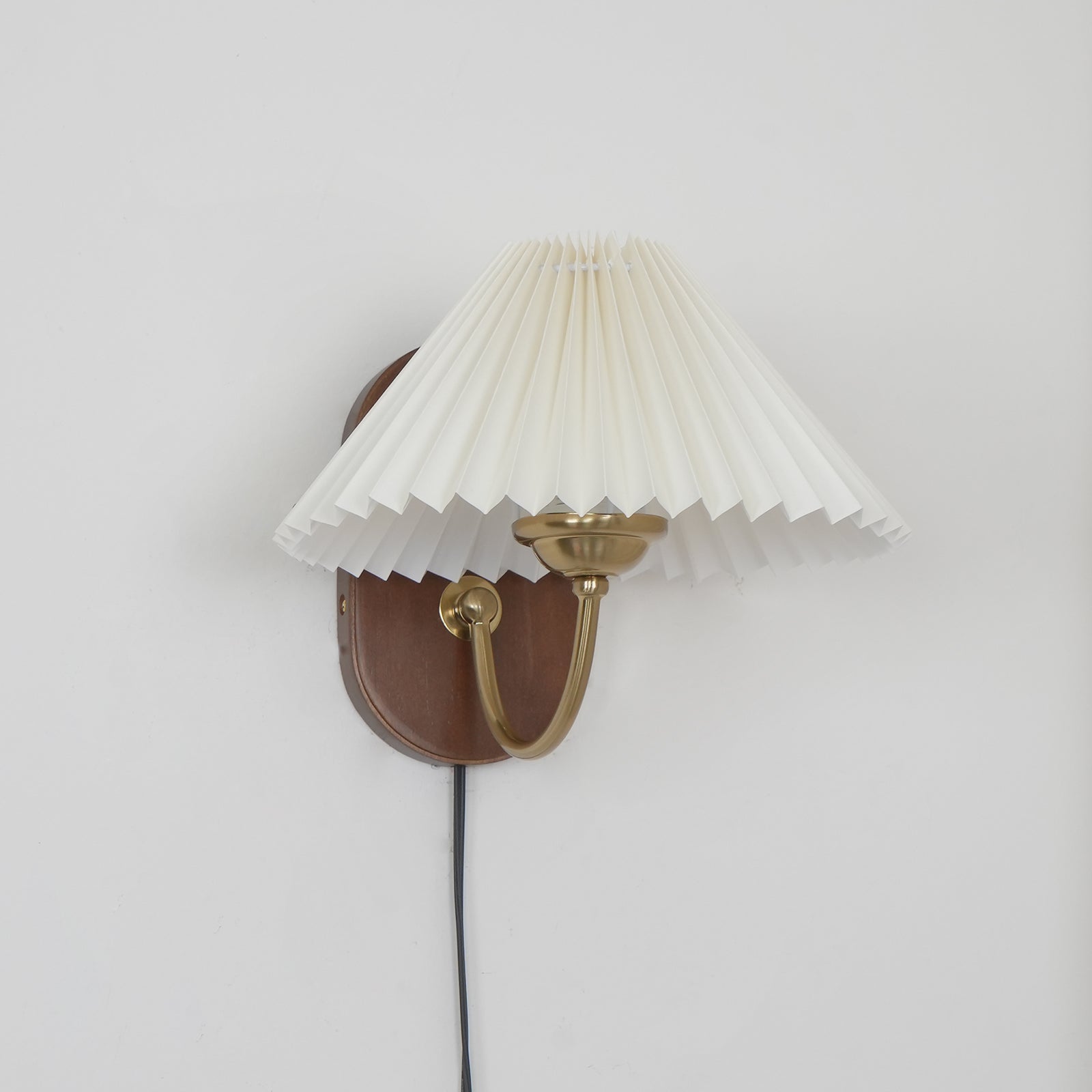 Auburn Fabric Plug In Wall Lamp - Neutralighting