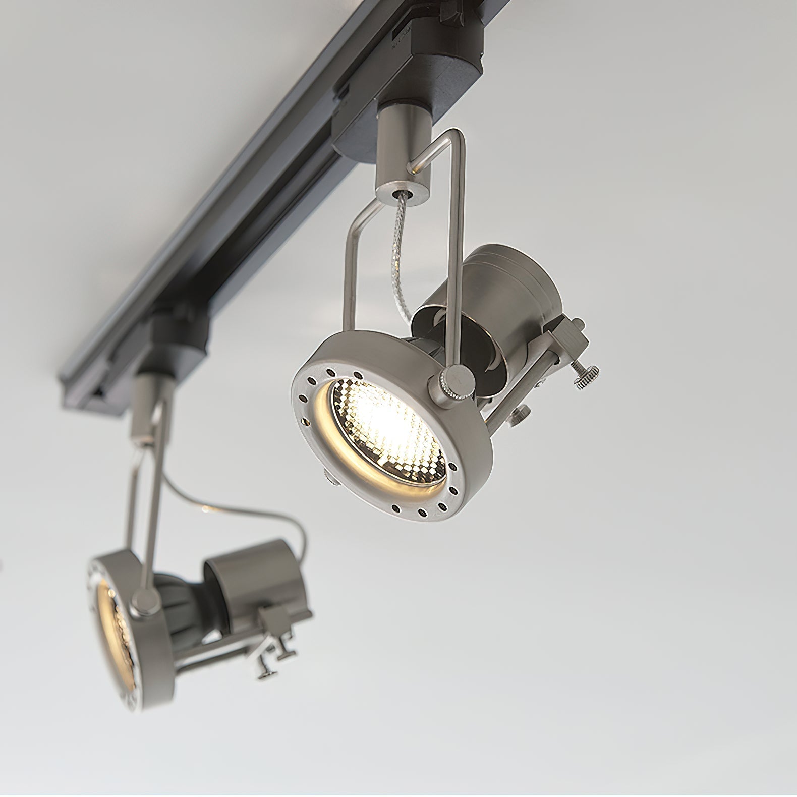 Ivelor Spots Sur Rail Industriels Vintage en Métal et Verre - Neutralighting