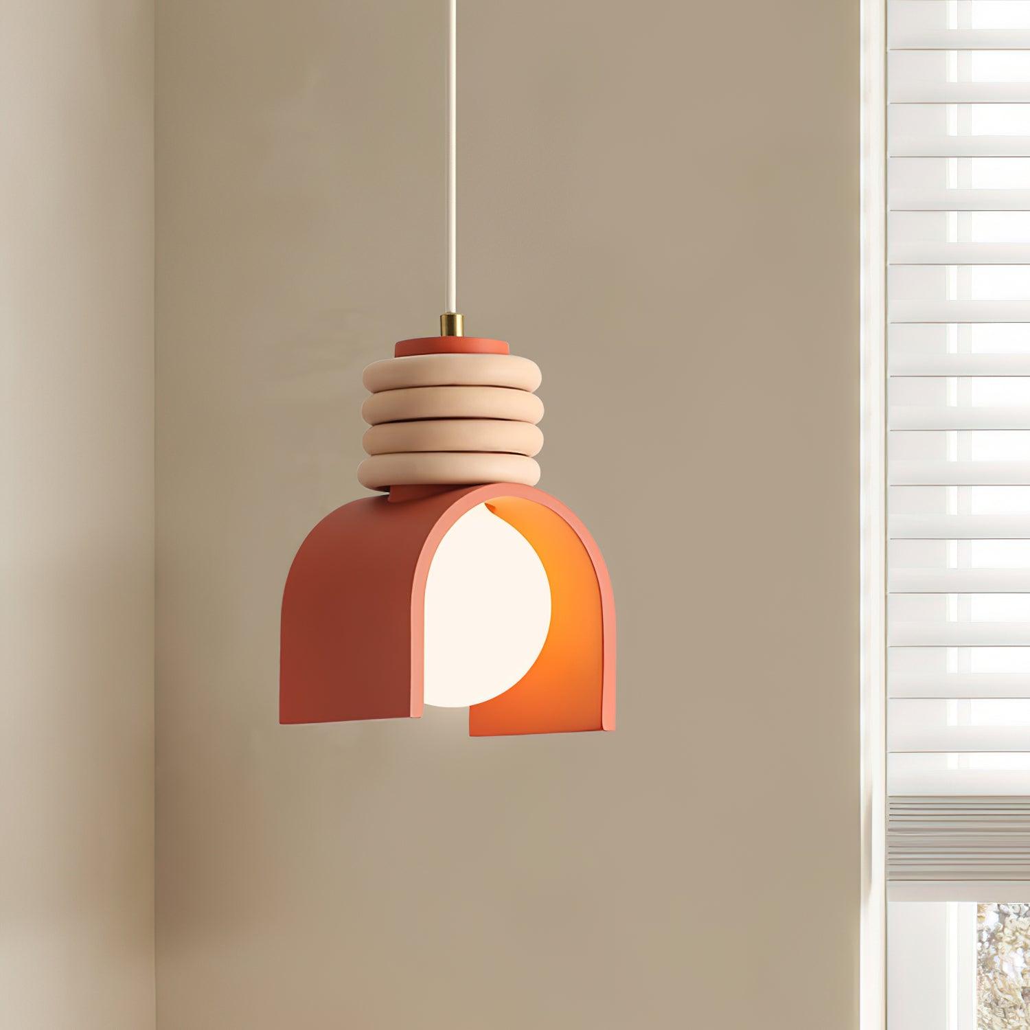 Elysin Une suspension avec globe en verre réchauffe les salles à manger Artistiques - Neutralighting