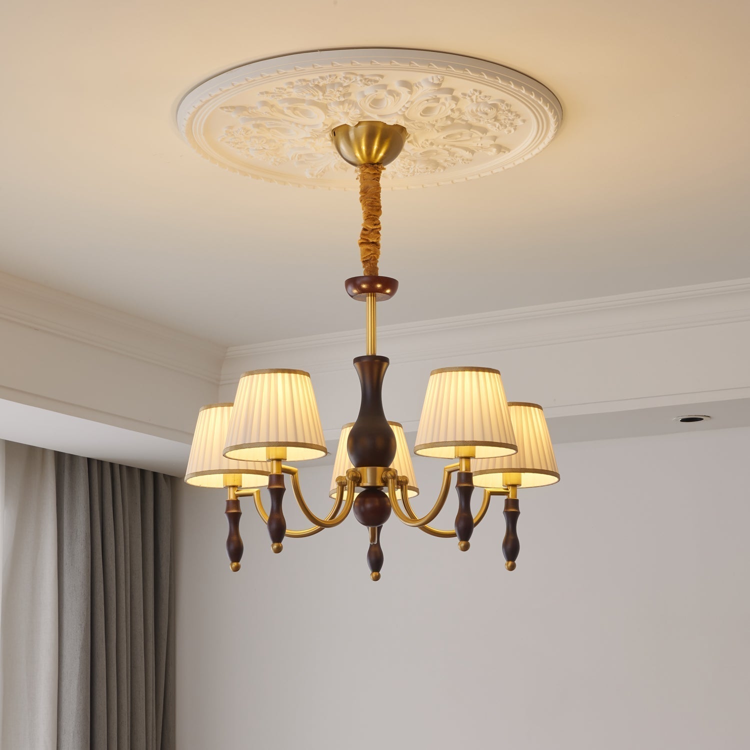 Lustra Chandelier Abat-jours Floraux et Noyer - Neutralighting