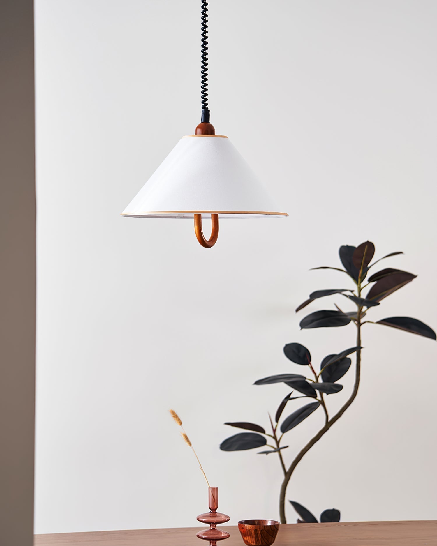 Makoto Suspension Lampe Tissu Cone Bois Réglable - Neutralighting