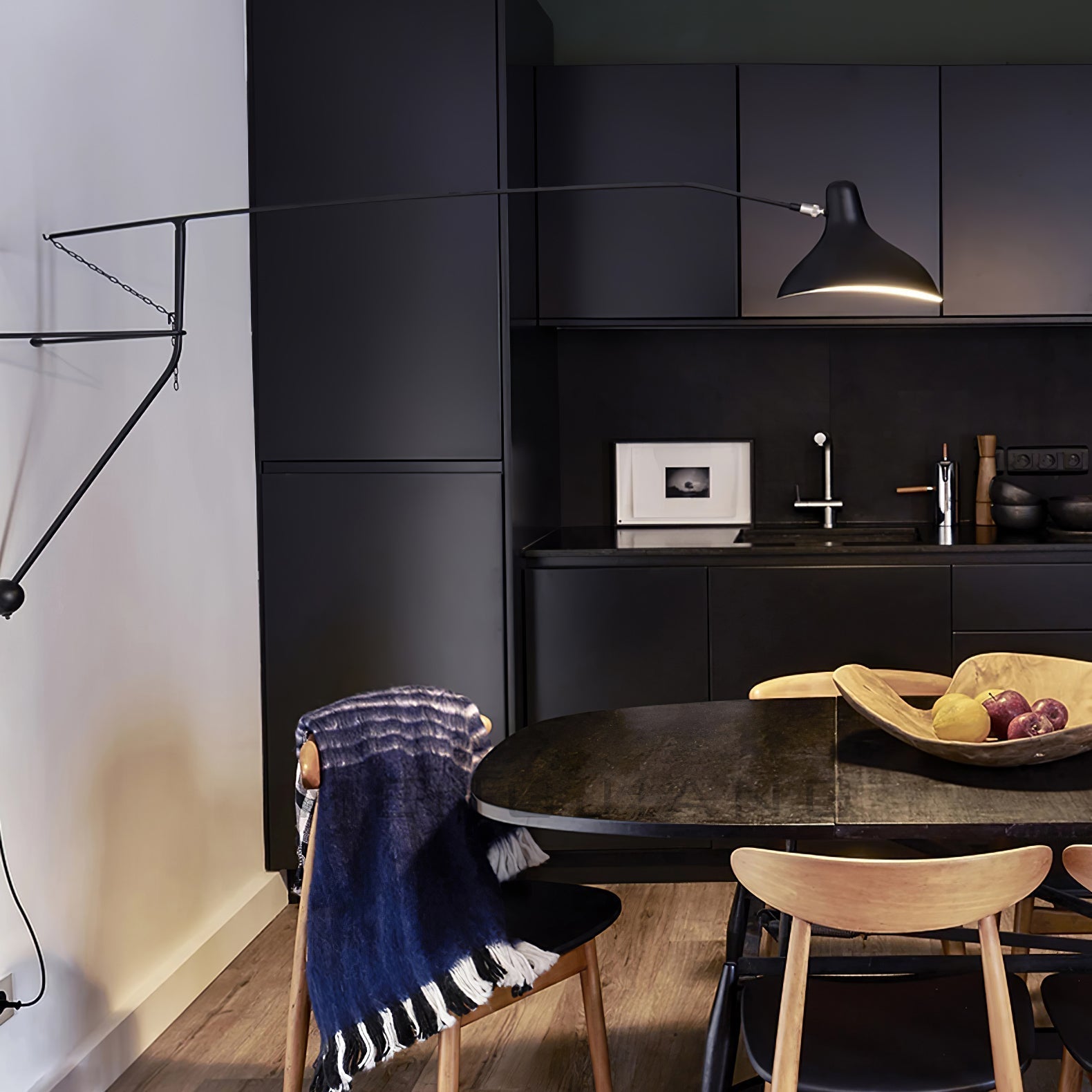 Ivsolarae Modern Minimalist Arm Wall Lamp - Neutralighting