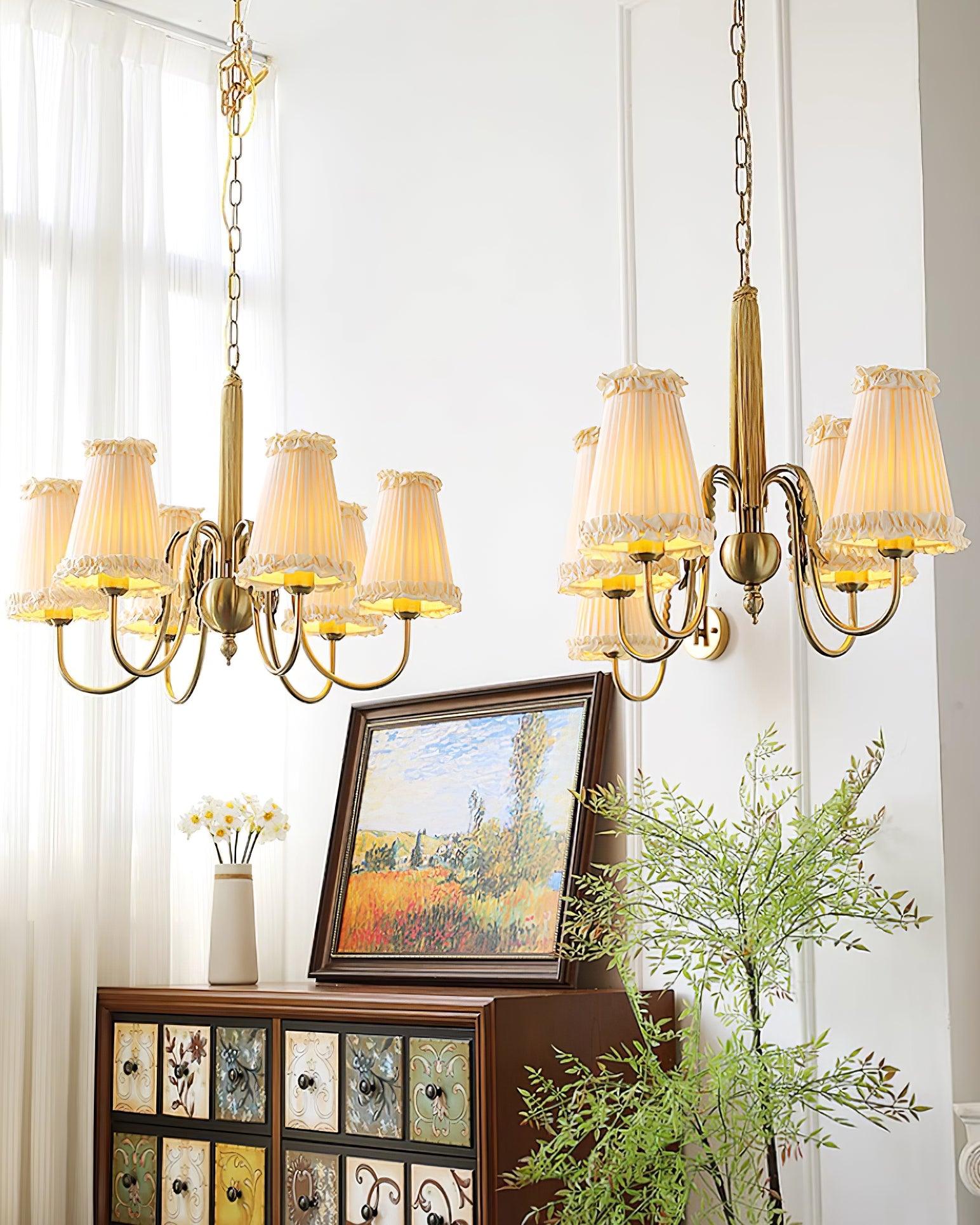 Faylin Lustre Vintage en Laiton avec Abat-jours Plissés - Neutralighting