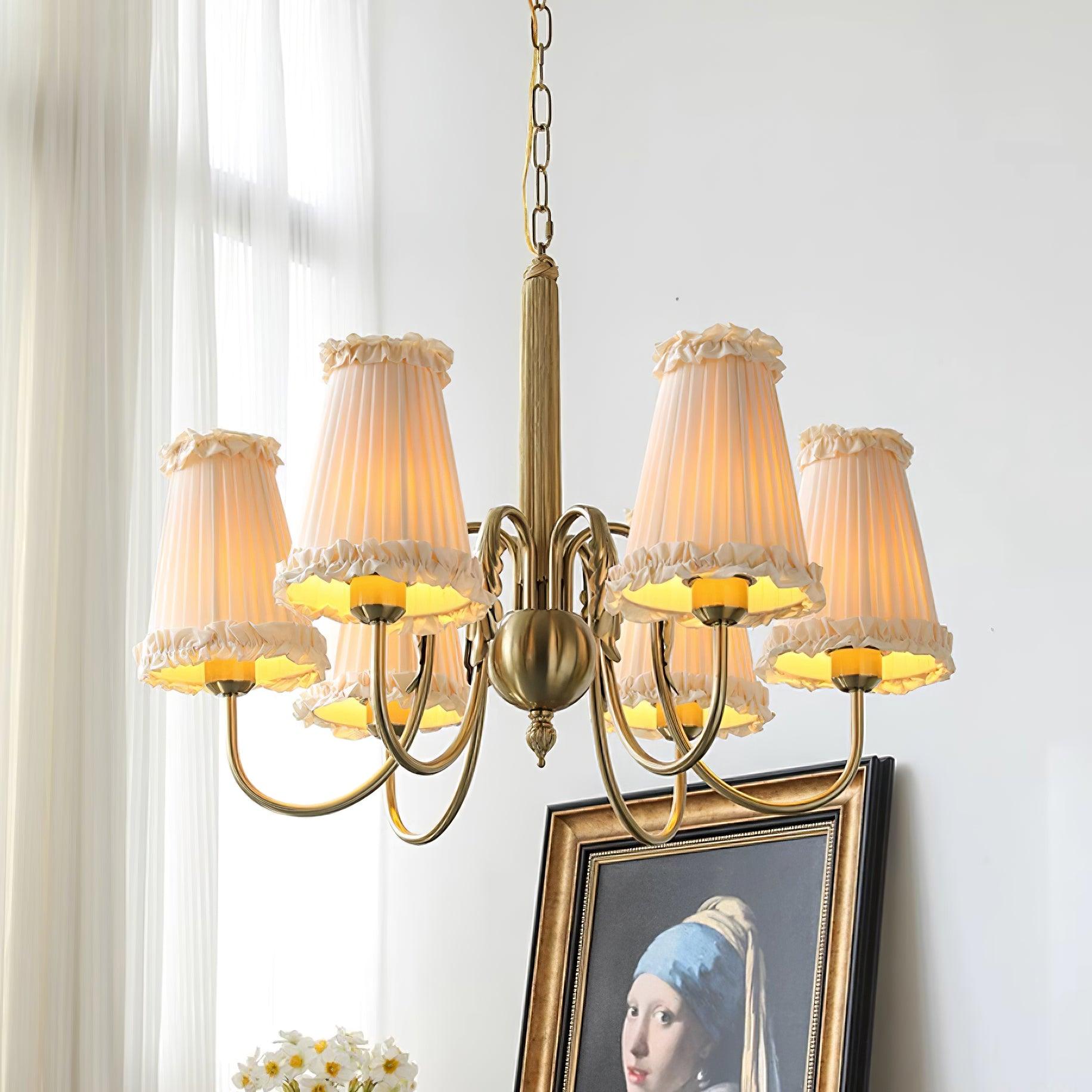 Faylin Lustre Vintage en Laiton avec Abat-jours Plissés - Neutralighting