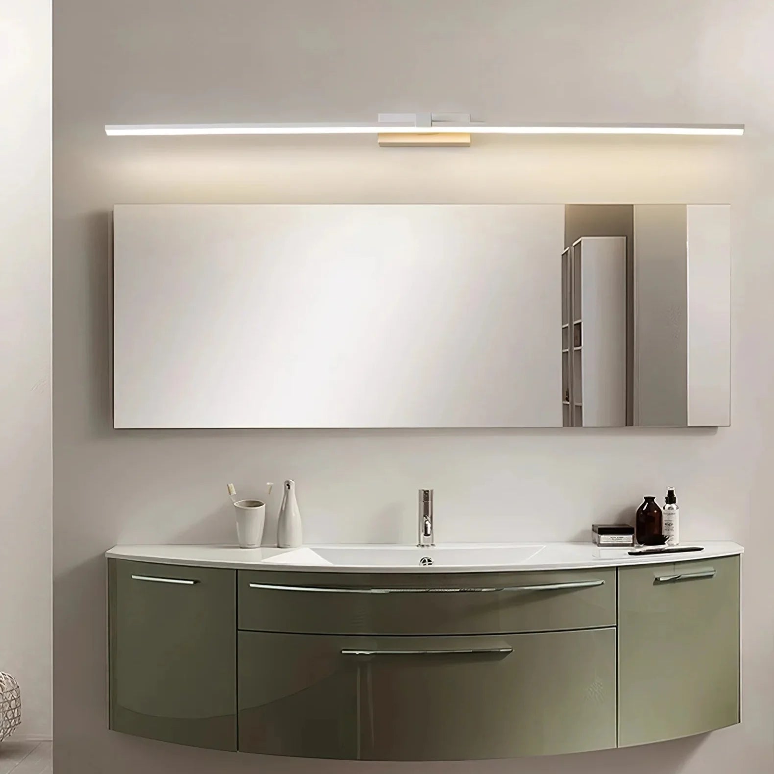 Hexa Applique Murale Linéaire pour Miroir Salle de Bain, Chambre Moderne - Neutralighting