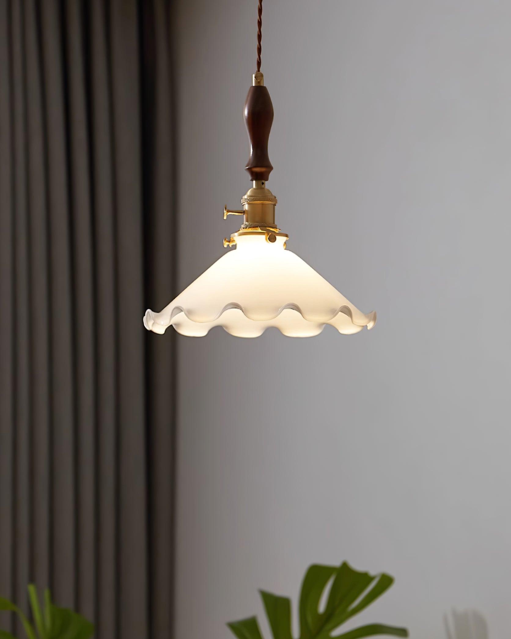 Milky Suspension Fleur en Verre Volant Organique - Neutralighting