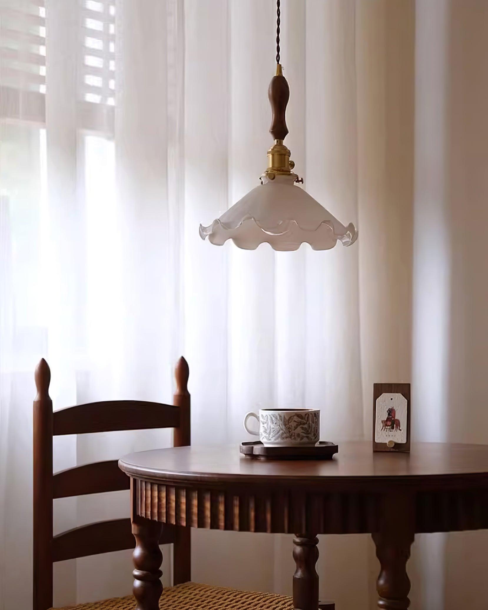 Milky Suspension Fleur en Verre Volant Organique - Neutralighting