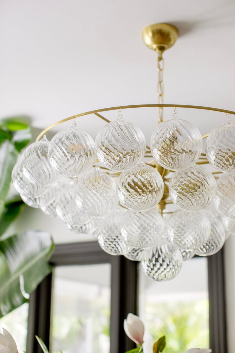 Aurora Chandelier en Verre Globe Élégant - Neutralighting