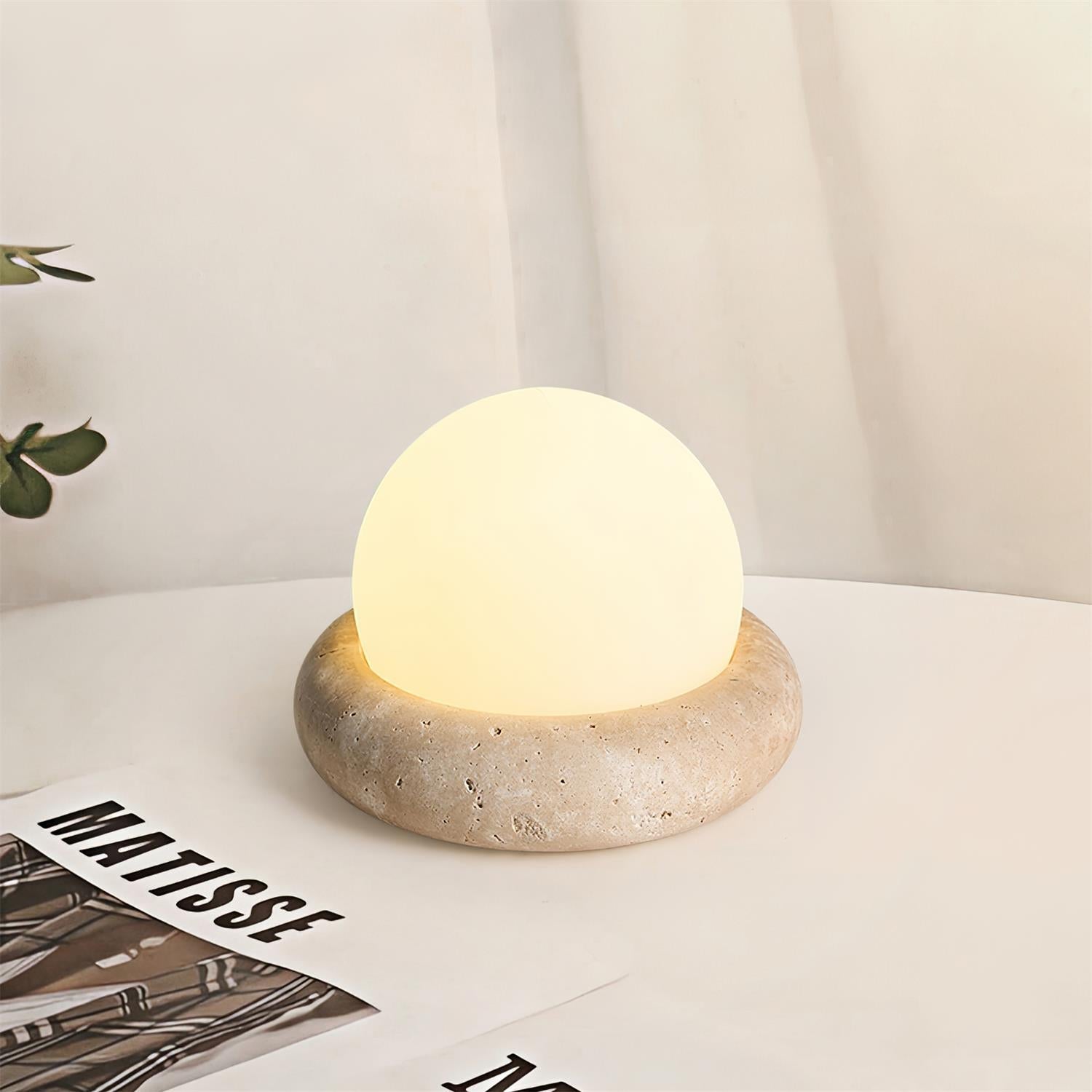 Riita Lampe de Table Mini Globe en Travertin Maga - Neutralighting