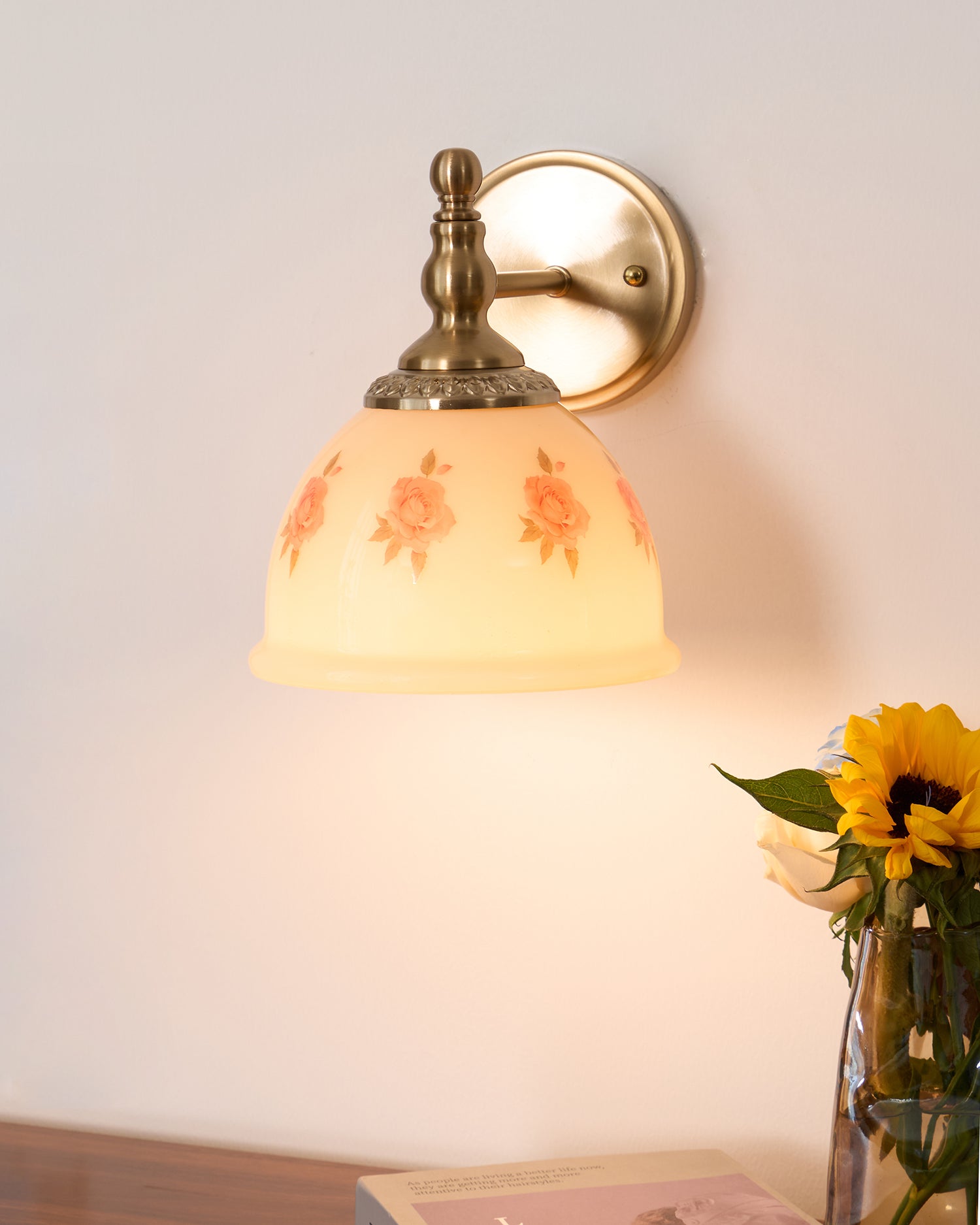 Mishya Applique Murale en Verre Floral - Neutralighting