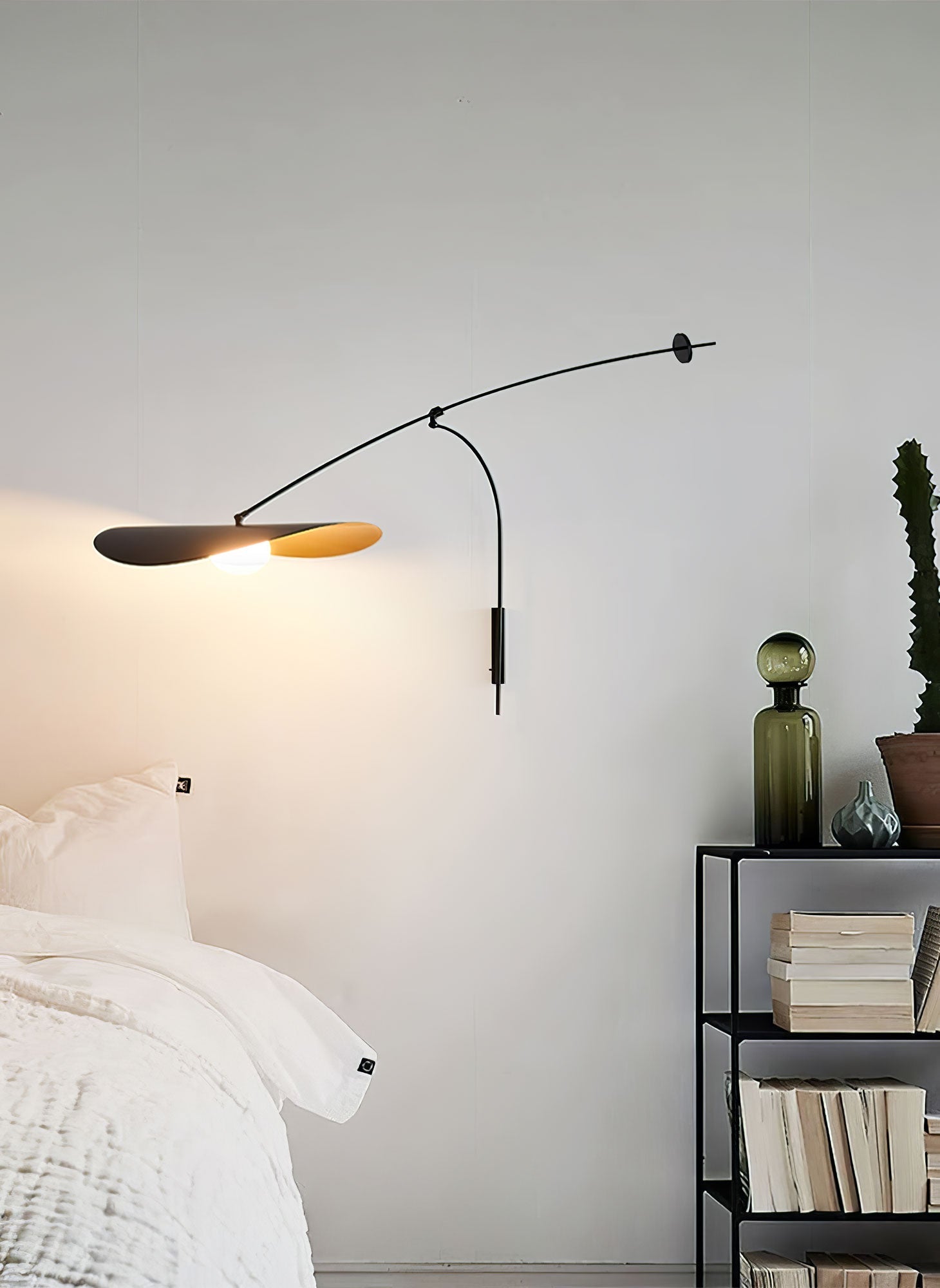 Embise Glass Minimalist Wall Lamp - Neutralighting