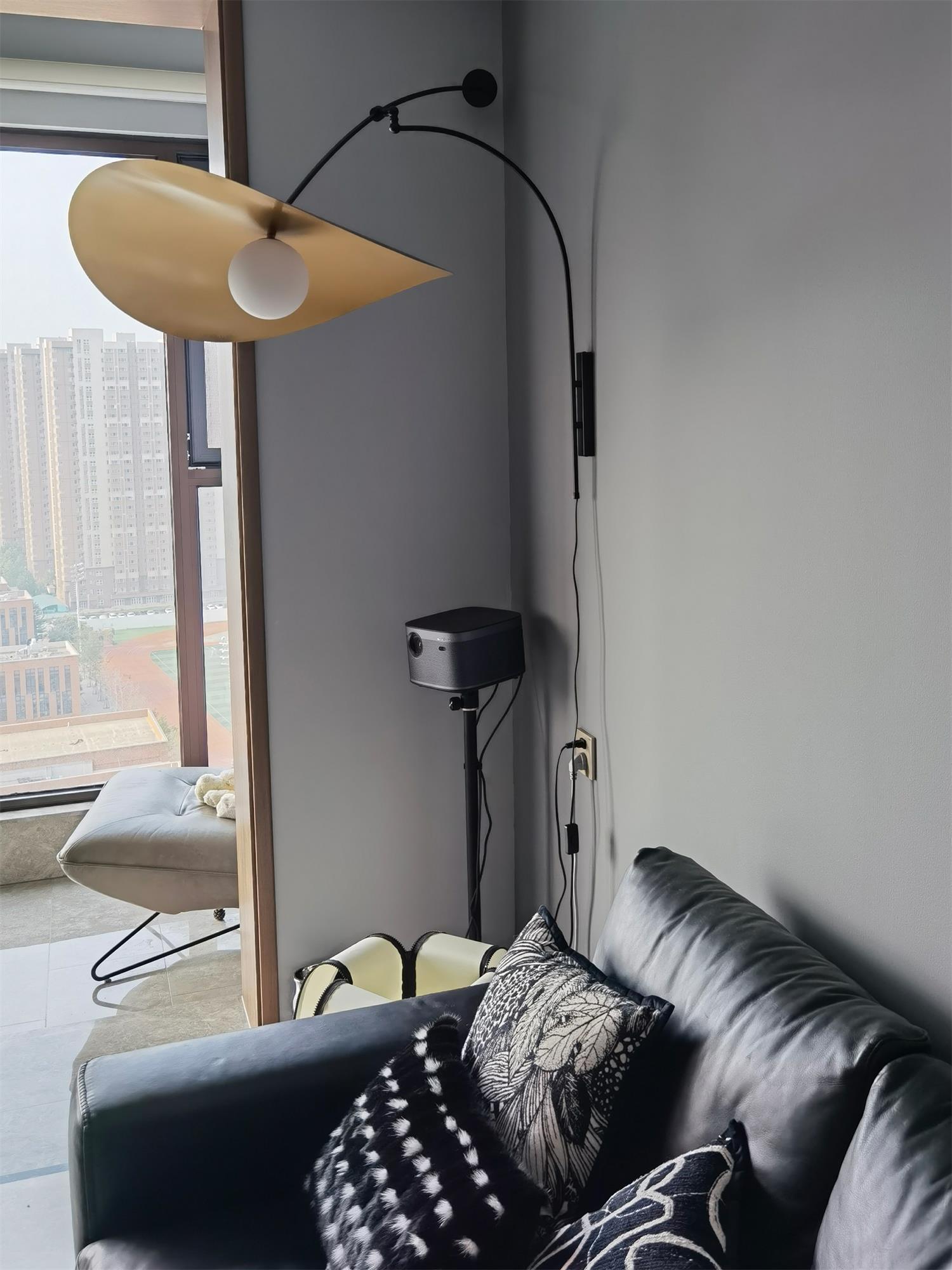 Embise Glass Minimalist Wall Lamp - Neutralighting