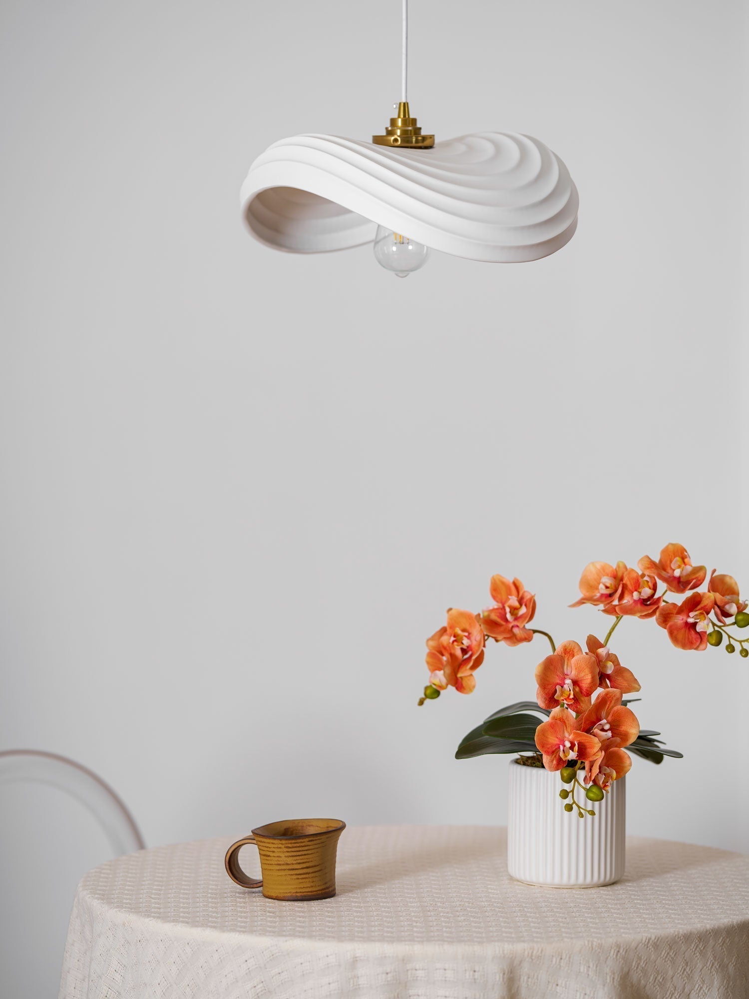 Lila Suspension Moderne en Résine - Neutralighting