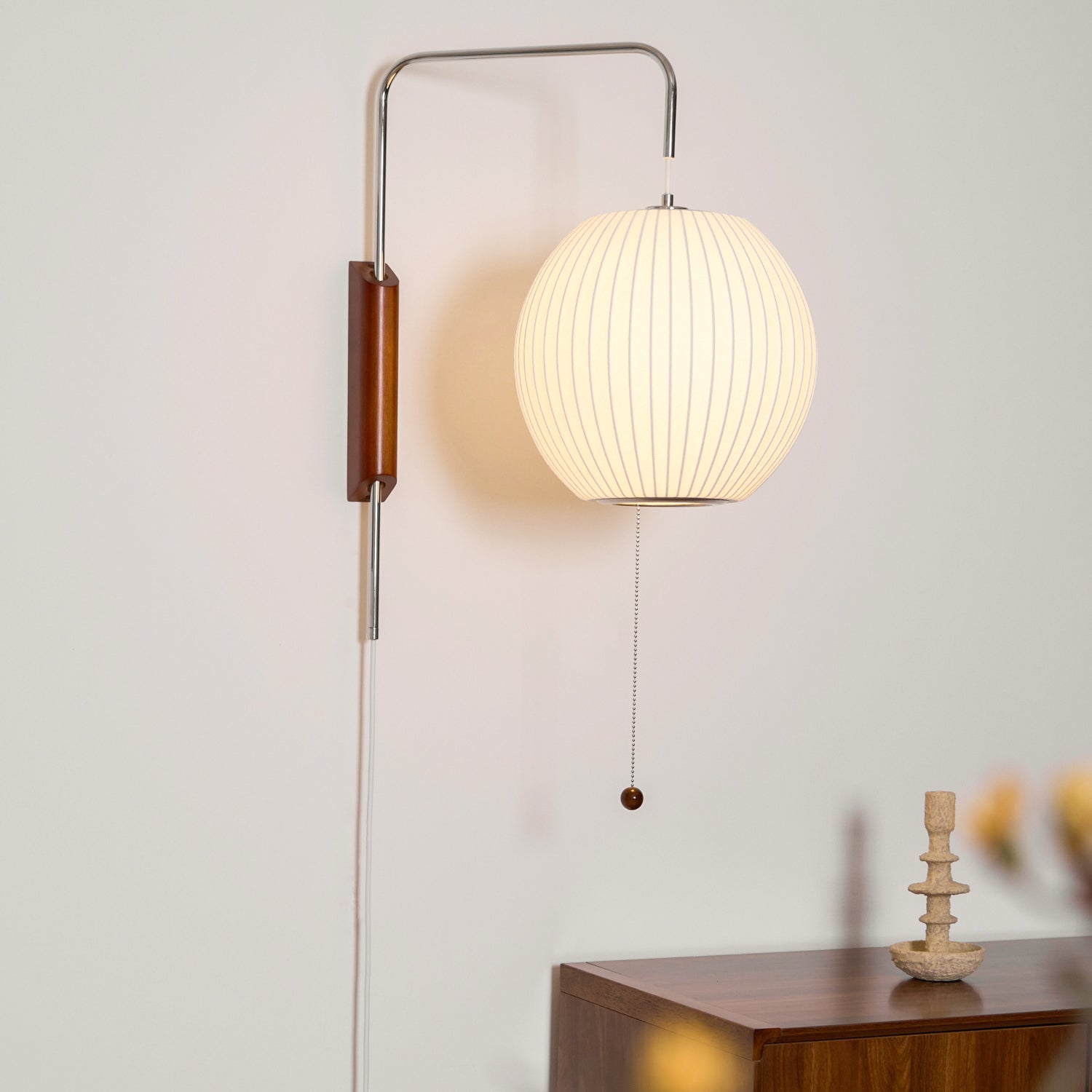 Lustra Wall Sconce Walnut Ball - Neutralighting