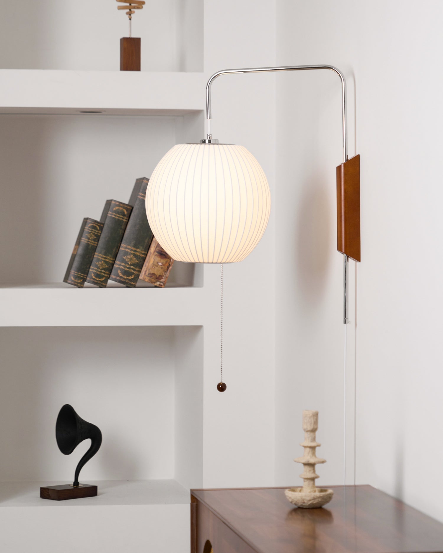 Lustra Wall Sconce Walnut Ball - Neutralighting