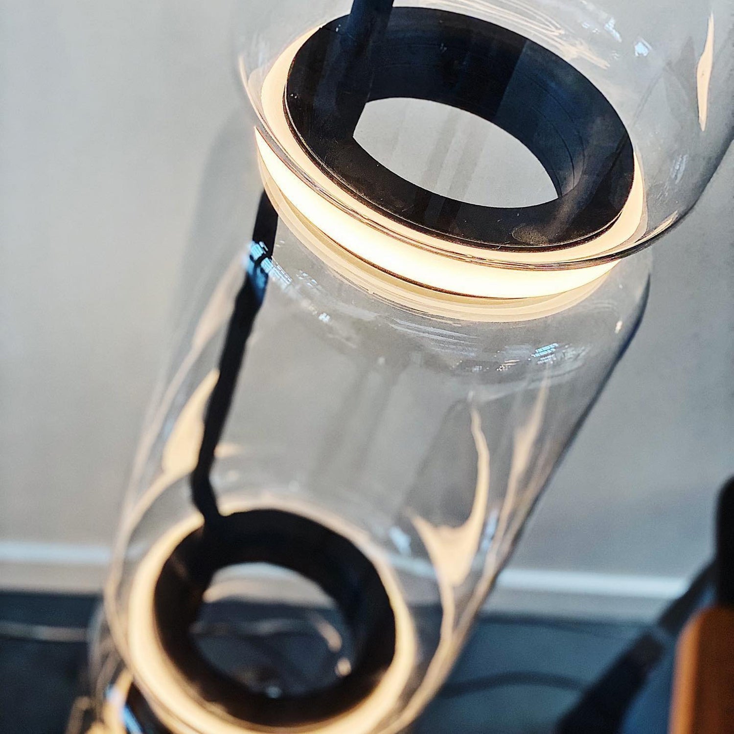 Cadorus Suspension Élégante Haut de Gamme en Verre et Métal - Neutralighting