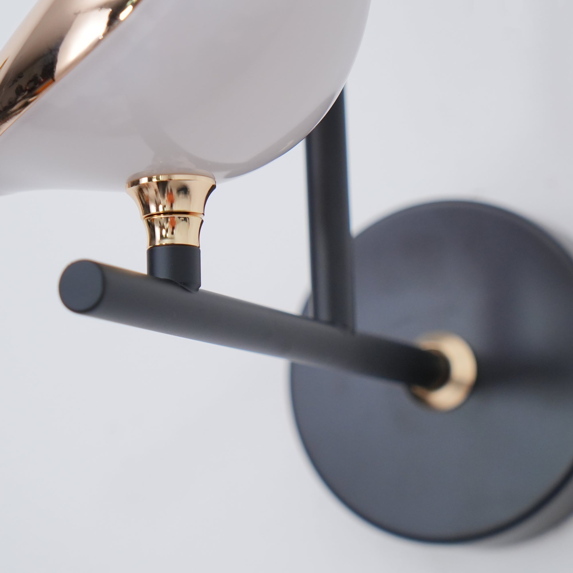 Loveable Premium Nordic Art Plug-in Wall lamp - Neutralighting