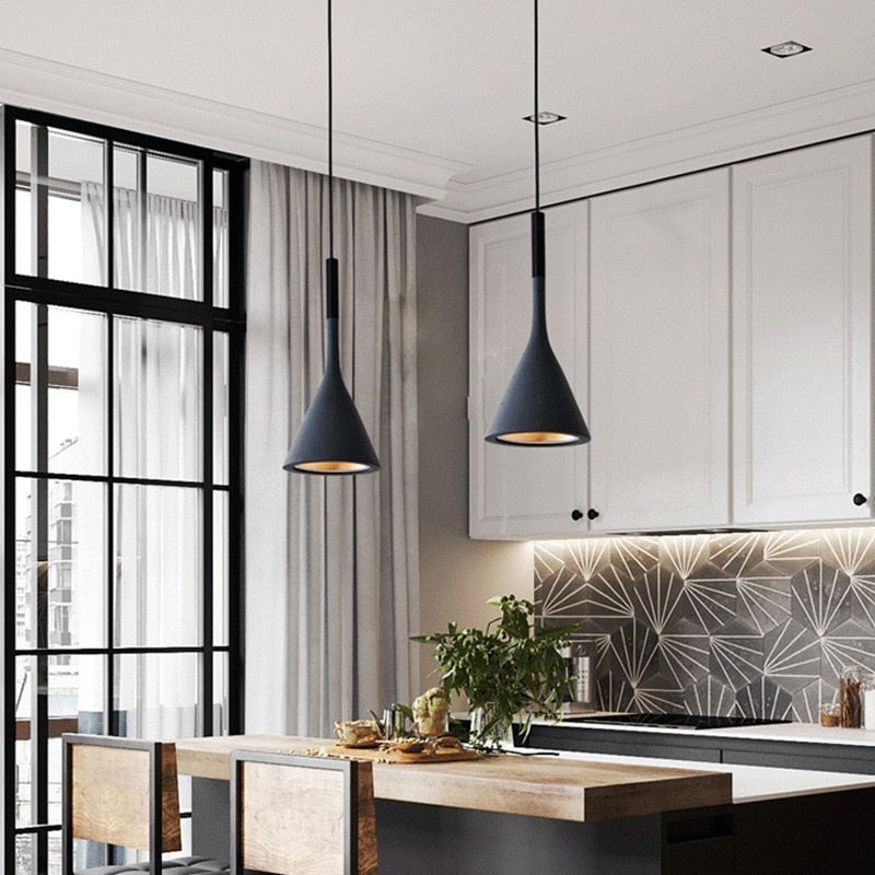Cevin Suspension Moderne. Triangle - Neutralighting