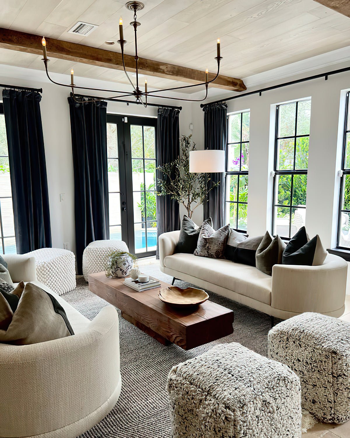 Lustra Candle Chandelier Élégant - Neutralighting