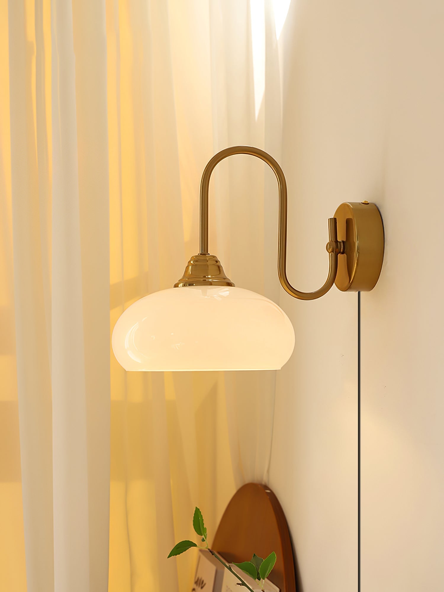 Ulsilia Applique Murale Nordique Haut de Gamme en Métal et Verre - Neutralighting