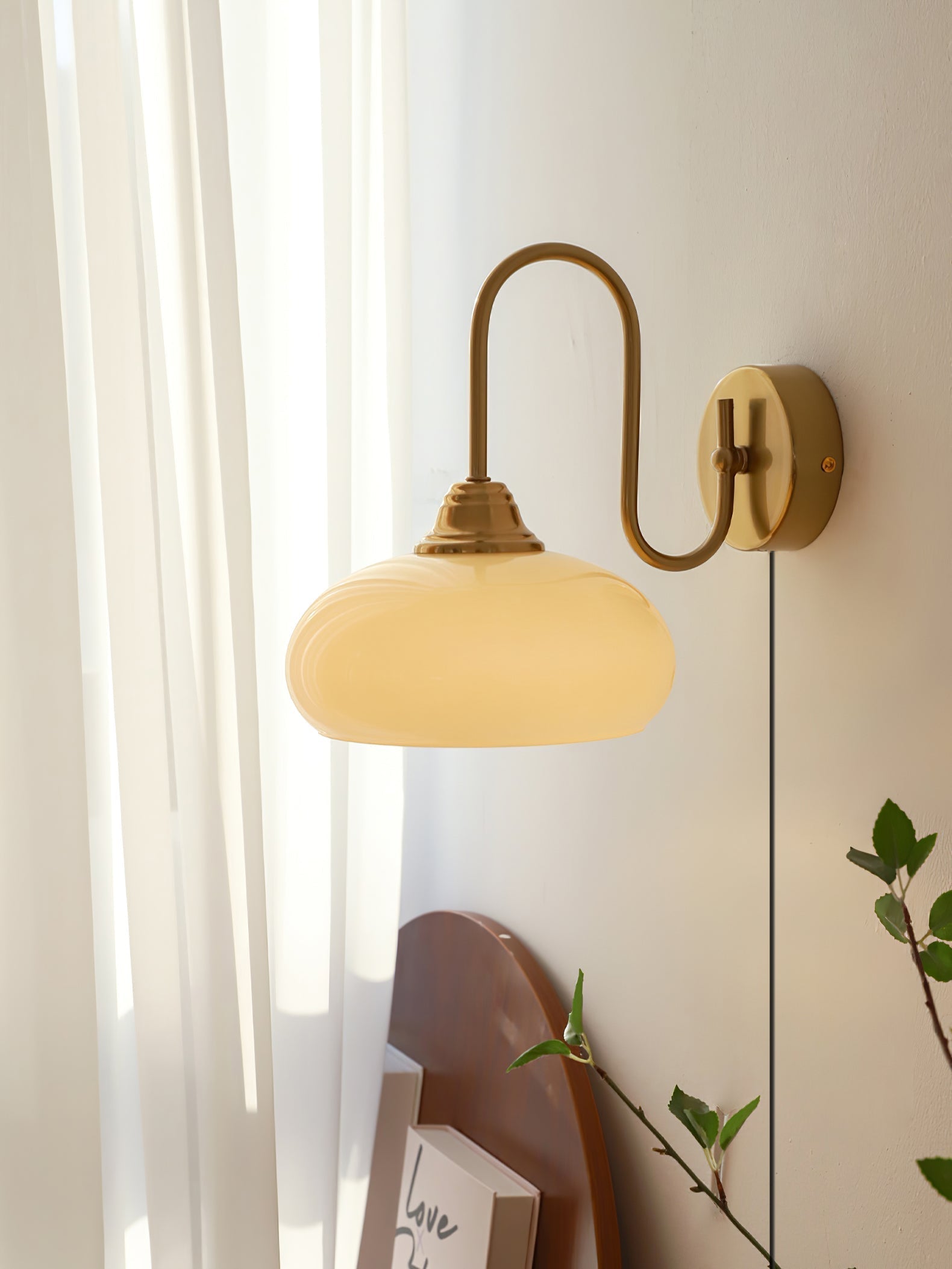 Ulsilia Applique Murale Nordique Haut de Gamme en Métal et Verre - Neutralighting