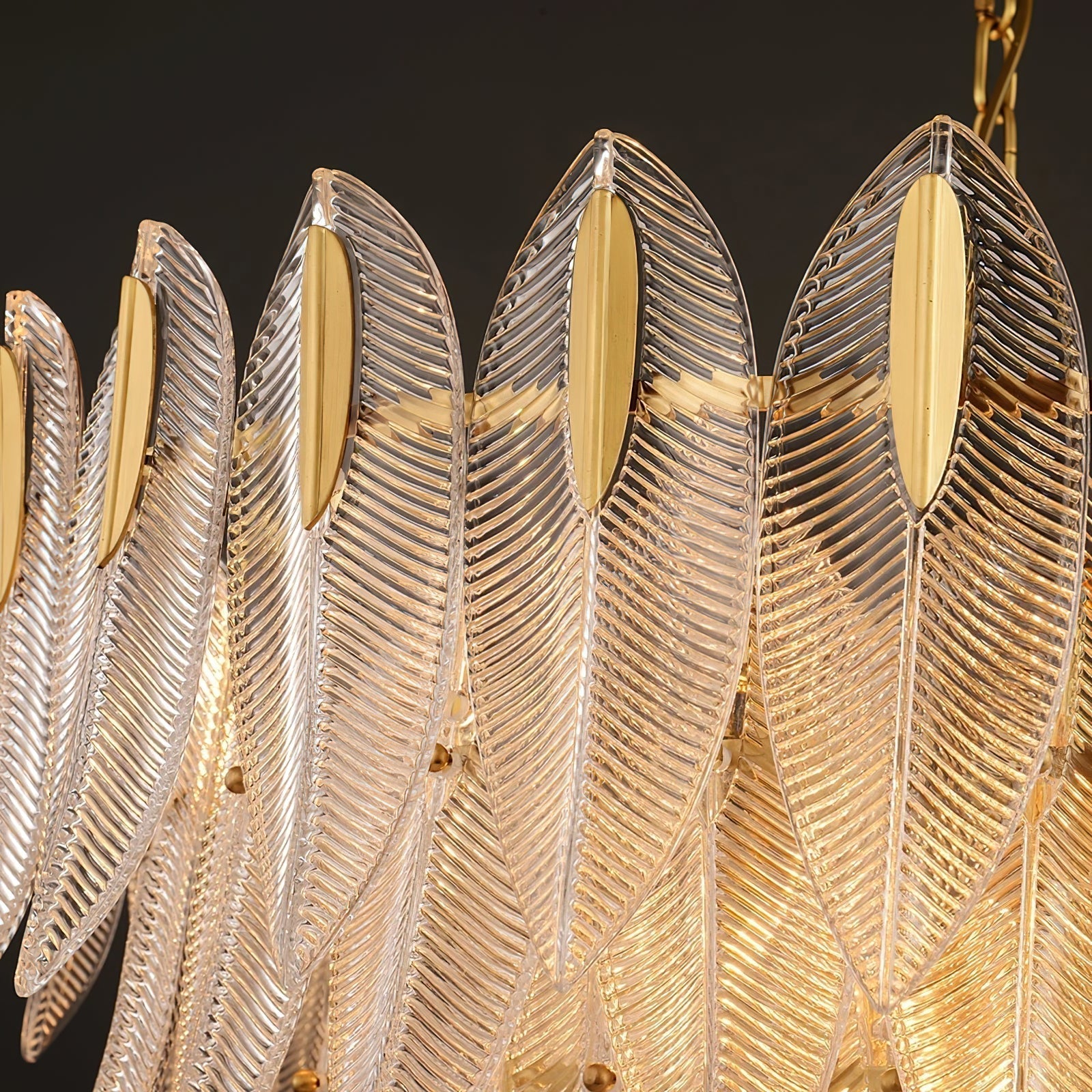 Ivthayra Lustre Postmoderne en Laiton et Verre de Luxe - Neutralighting