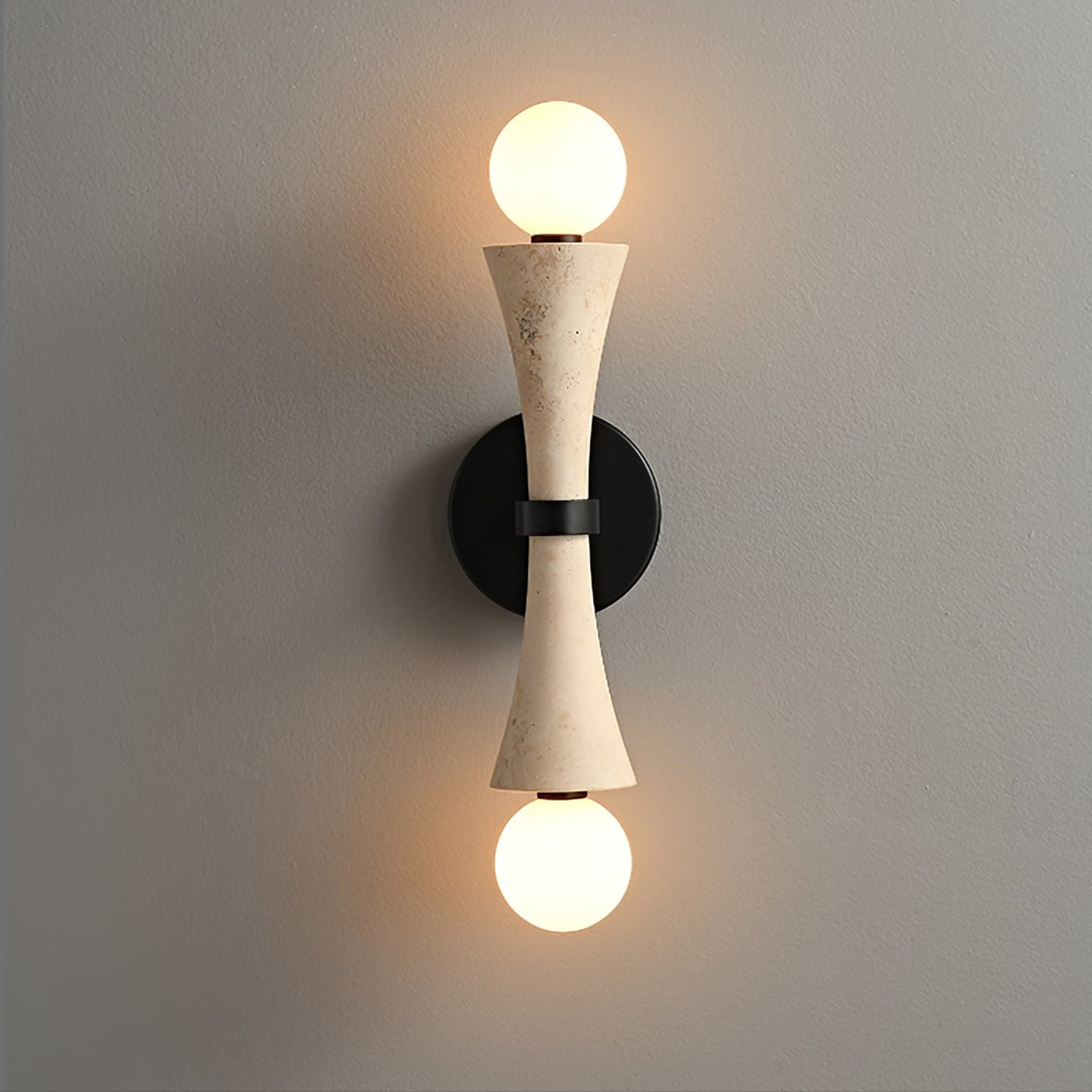 Oloriel Applique Murale Sculpturale en Travertin Élégante - Neutralighting