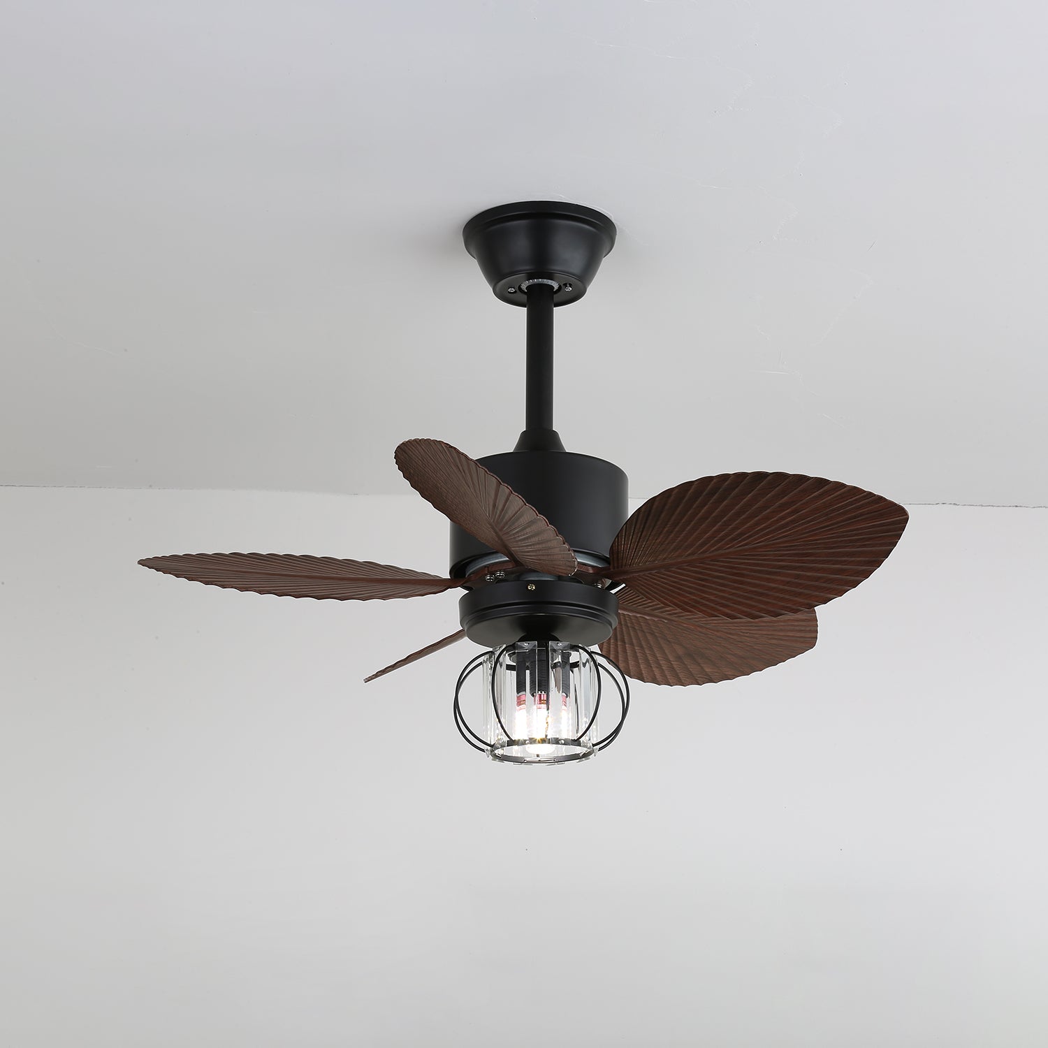 Vue détaillée de la télécommande du Plafonnier Ventilateur Caden