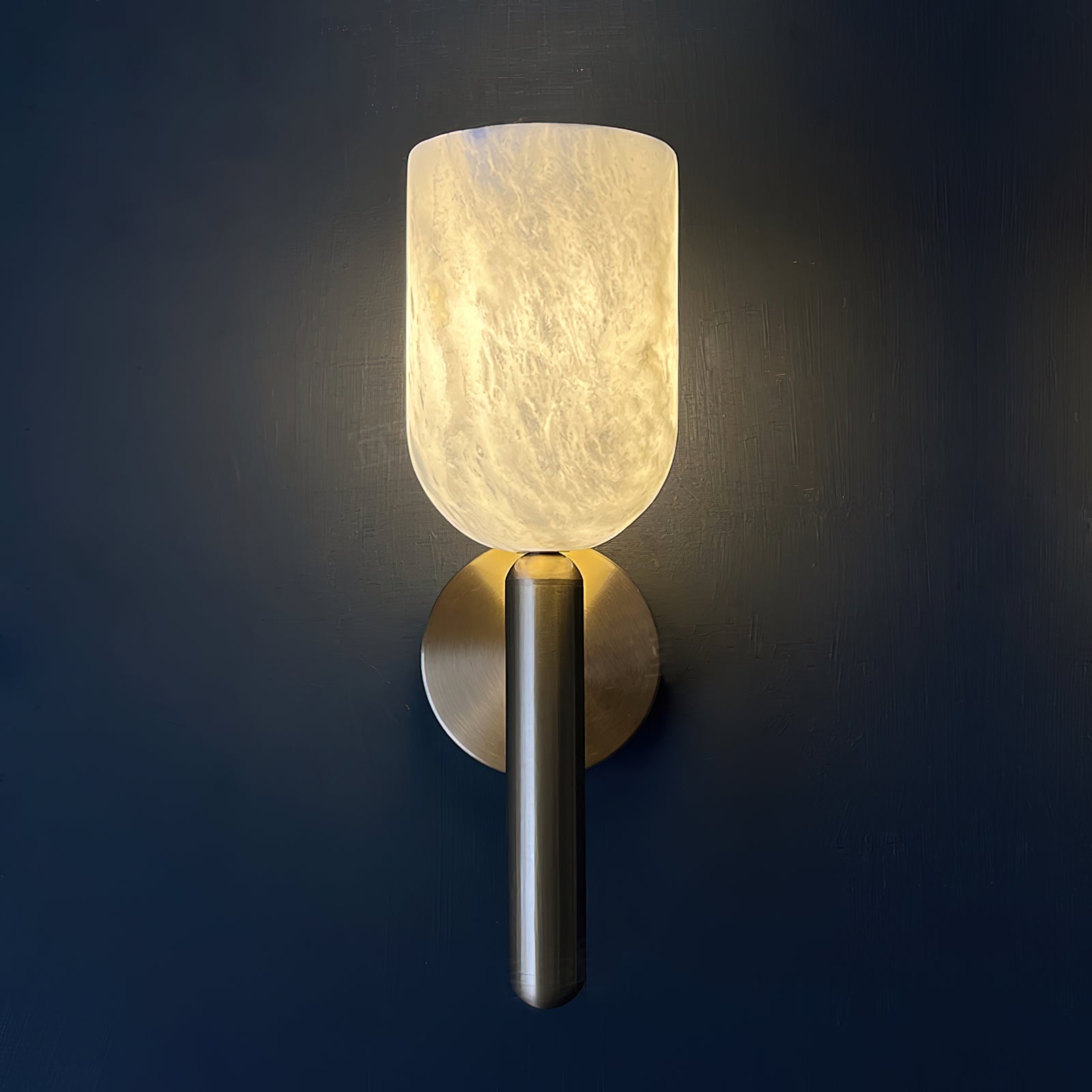 Lyphaia Applique Murale Moderne Minimaliste en Laiton et Albâtre - Neutralighting