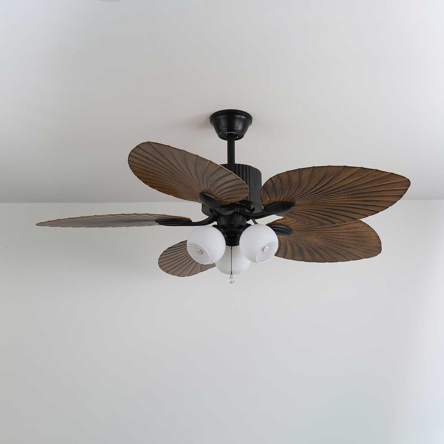 Plafonnier ventilateur Avinionis Palm Whisper avec son moteur en cuivre pur