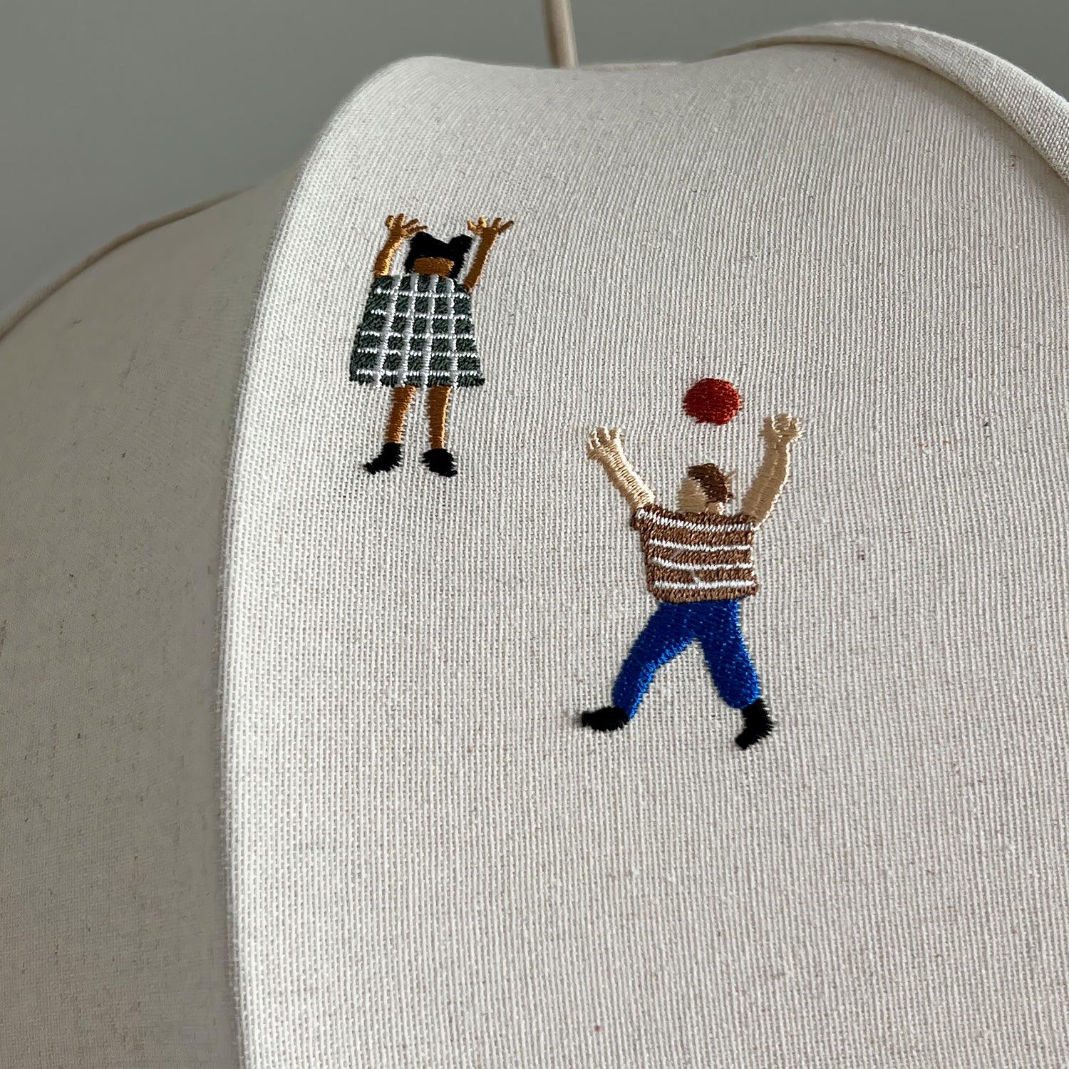 Elva Suspension Boule en Papier avec Motifs Dessinés