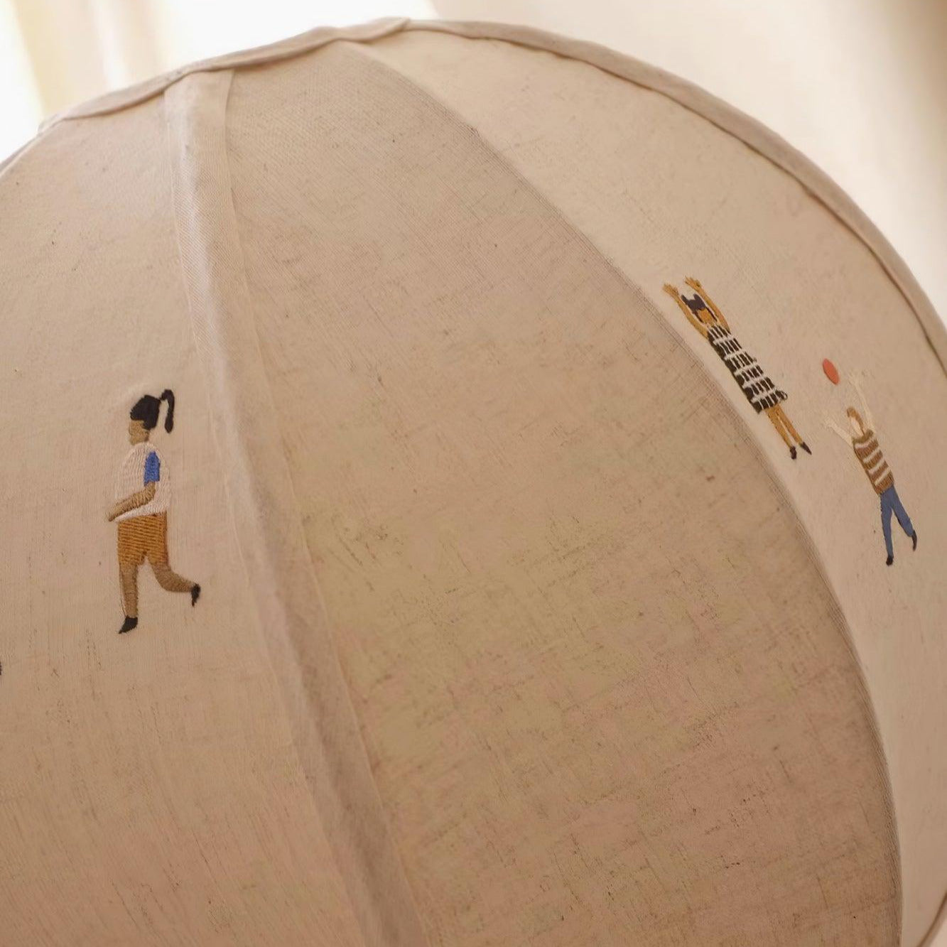 Elva Suspension Boule en Papier avec Motifs Dessinés